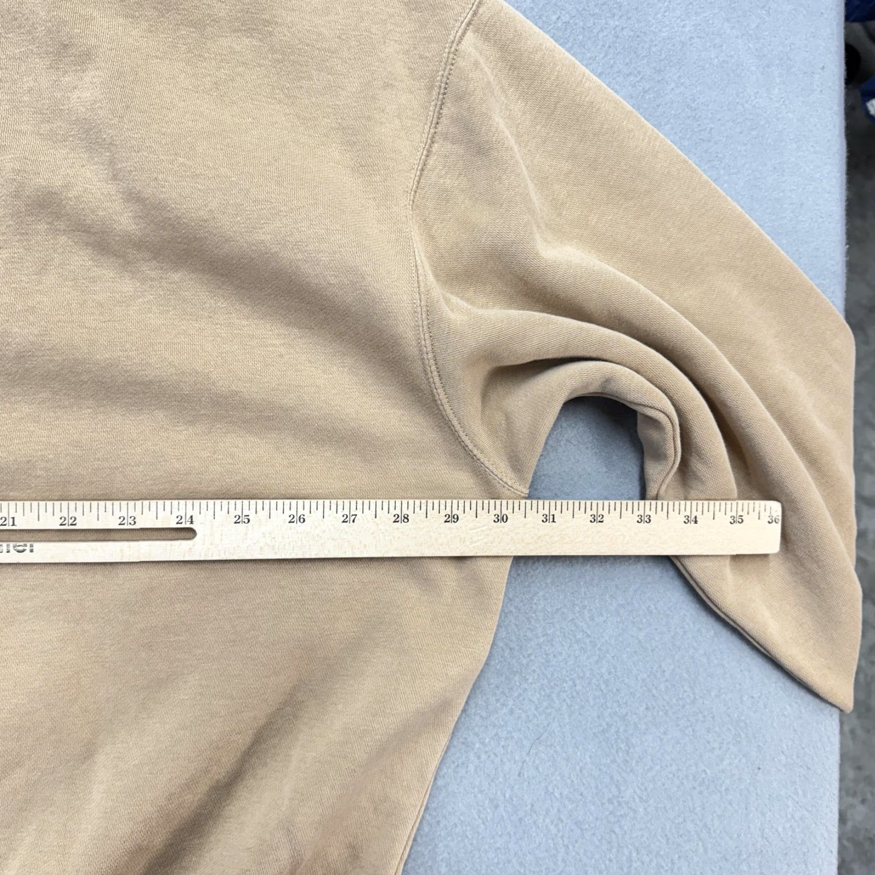 Nike Nike Sweatshirt Mens M Beige Fleece Pullover Crewneck Logo Swoosh Basic Size US M / EU 48-50 / 2 - 5 Thumbnail
