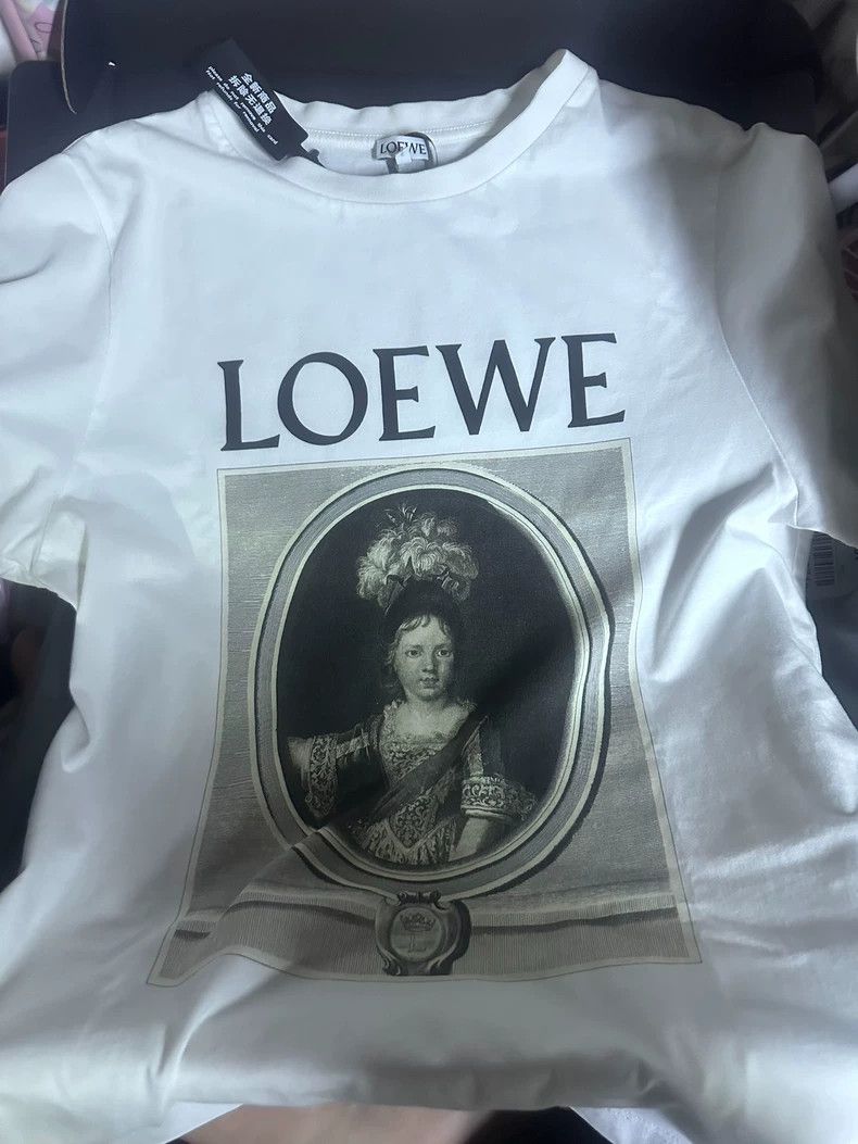 Loewe LOEWE White portrait print short sleeves Size M / US 6-8 / IT 42-44 - 1 Thumbnail