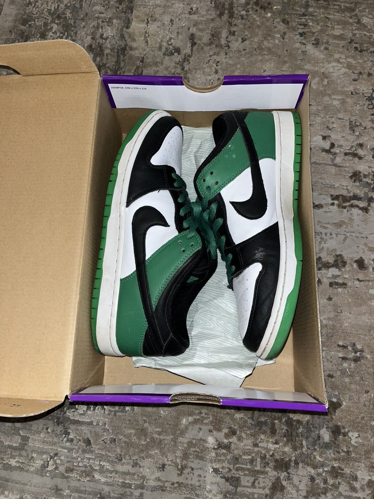 Nike Dunk Low Pro SB 'Classic Green' (2022) Size US 9.5 / EU 42-43 - 2 Thumbnail