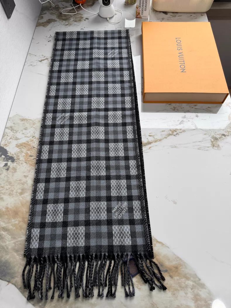 Louis Vuitton Louis Vuitton scarf Size ONE SIZE - 2 Thumbnail