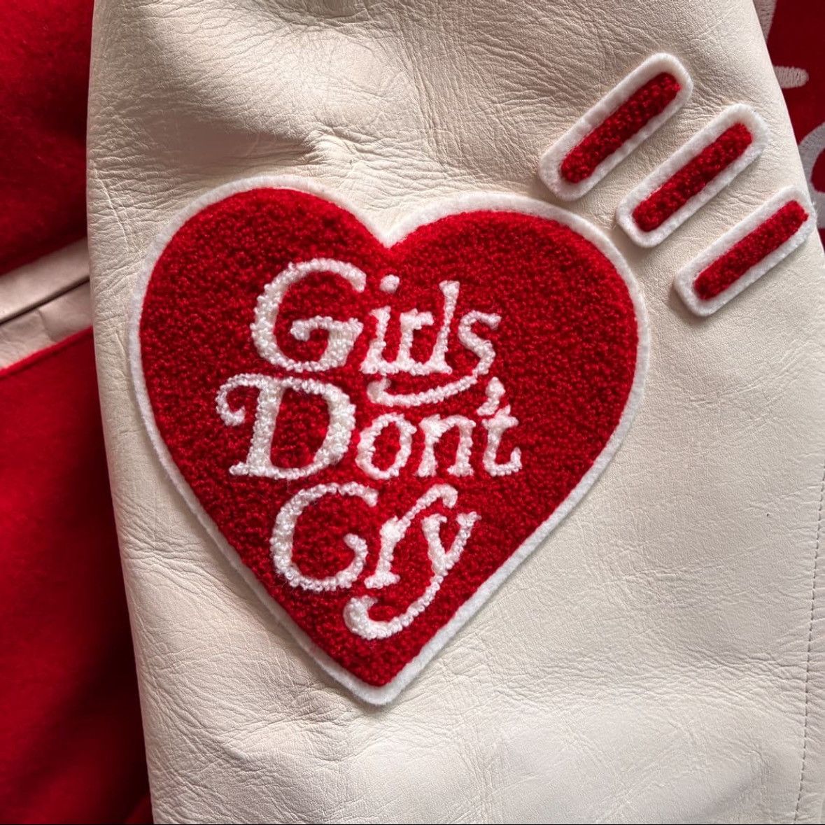 Girls Don't Cry × Human Made *rare* Human Made x Girls Don't Cry Dry Alls Varsity Size US S / EU 44-46 / 1 - 7 Thumbnail