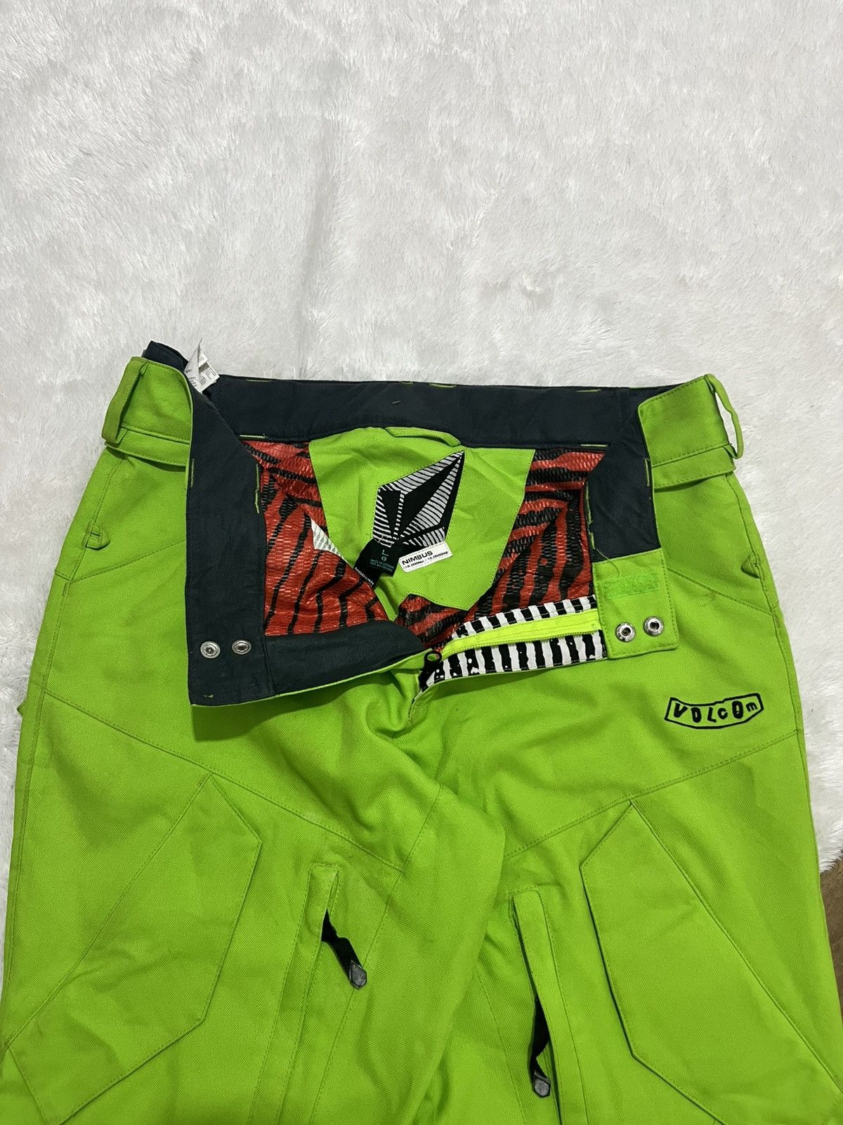 Volcom Vintage Volcom Nimbus Snowboard Ski Pants Neon Green Size US 35 - 9 Thumbnail