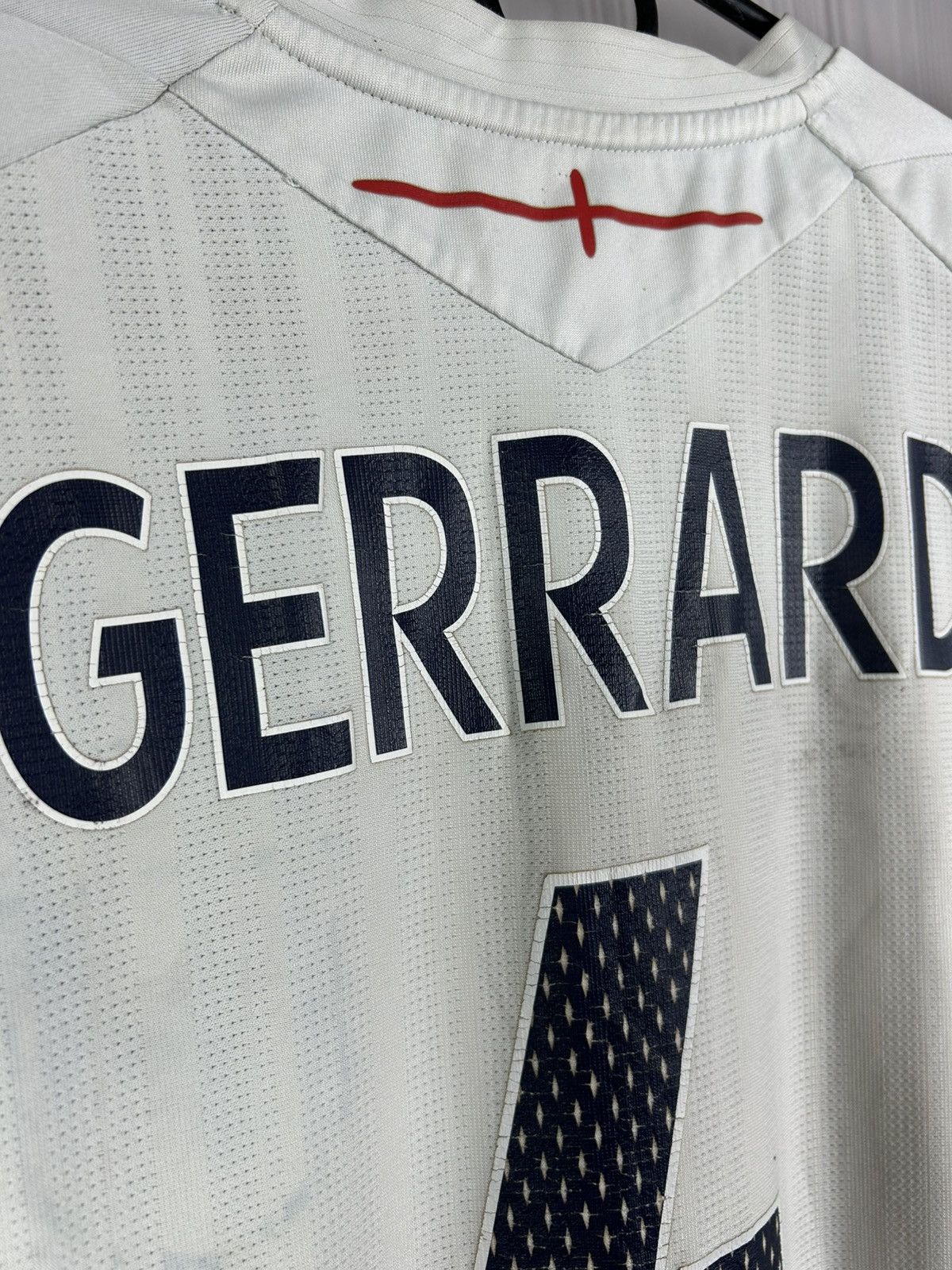 Umbro 4 Gerrard England National Team 2007/09 Home Jersey Umbro Size US S / EU 44-46 / 1 - 15 Thumbnail