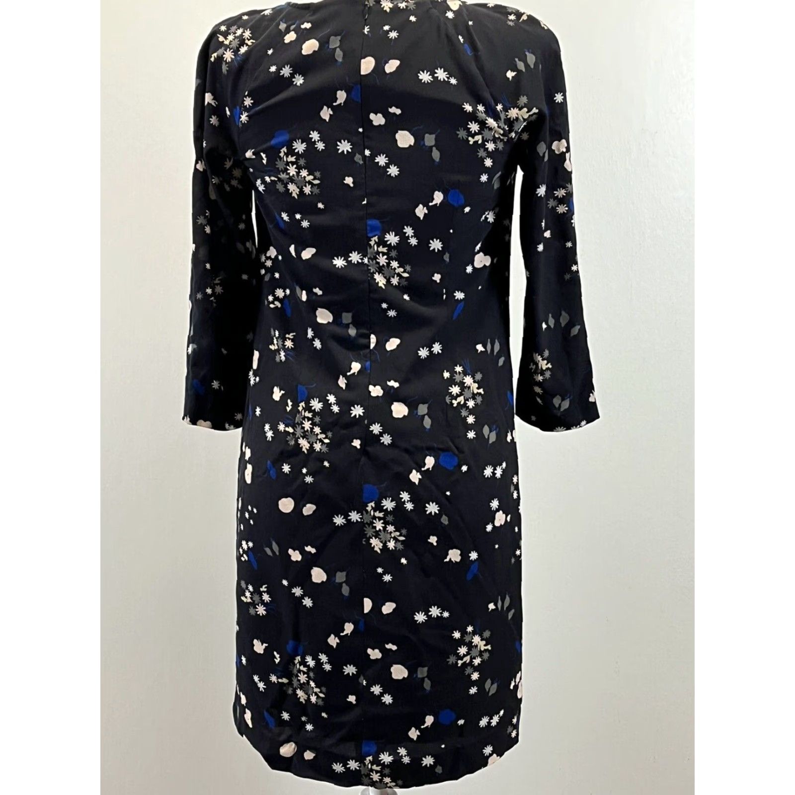 Ann Taylor Ann Taylor Floral Shift Dress, Women's XS, Black, Short Length. Size XS / US 0-2 / IT 36-38 - 2 Thumbnail