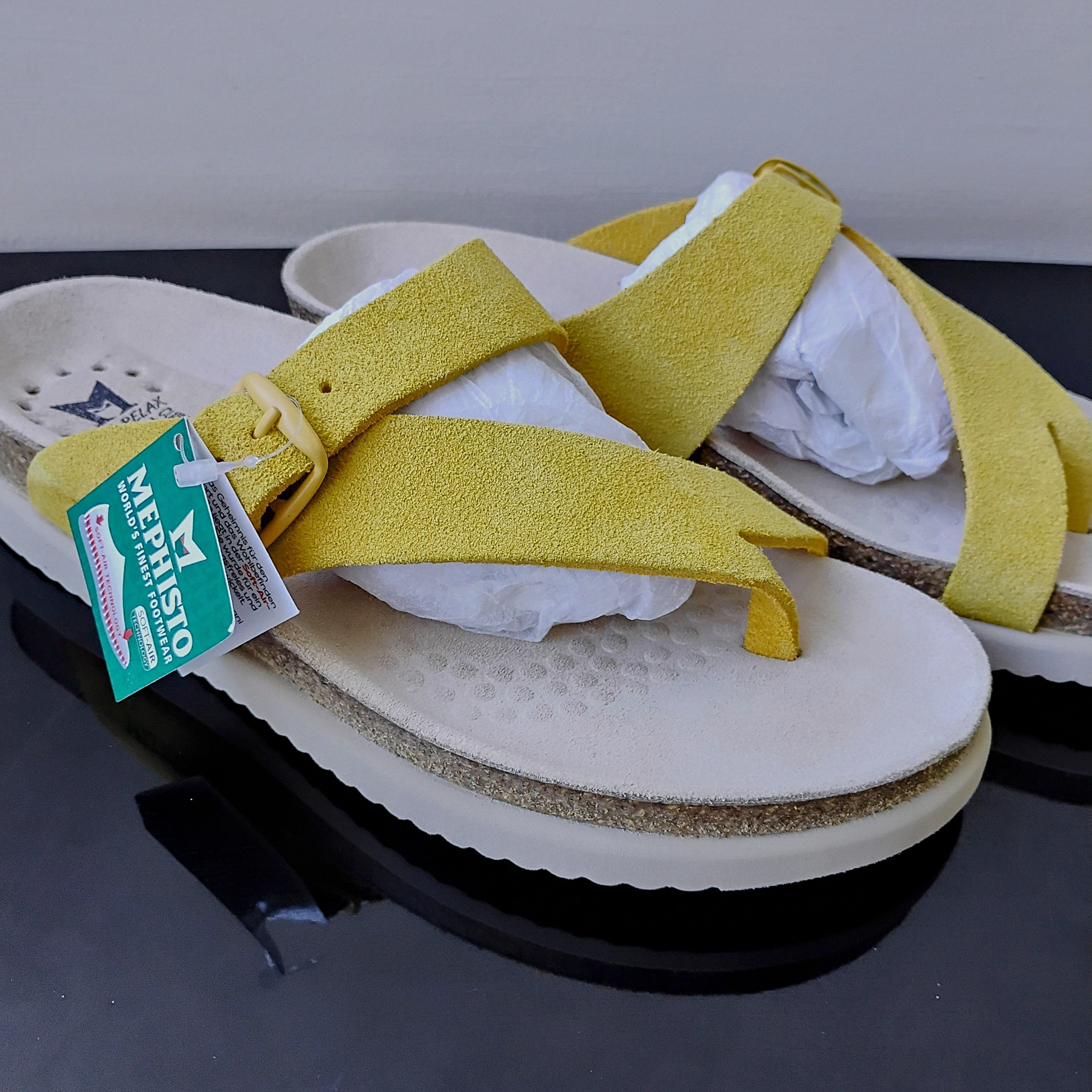 Mephisto Mephisto Women's Helen Toe Loop Sandal in Beautiful Yellow Size US 7 / IT 37 - 5 Thumbnail