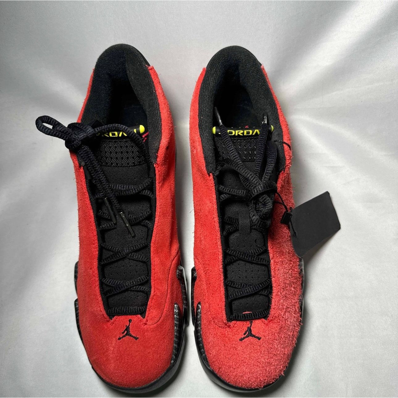 Jordan Brand × Nike Size 7 Nike Air Jordan 14 Retro GS Ferrari 2025 Men's Shoes Size US 7 / EU 40 - 4 Thumbnail
