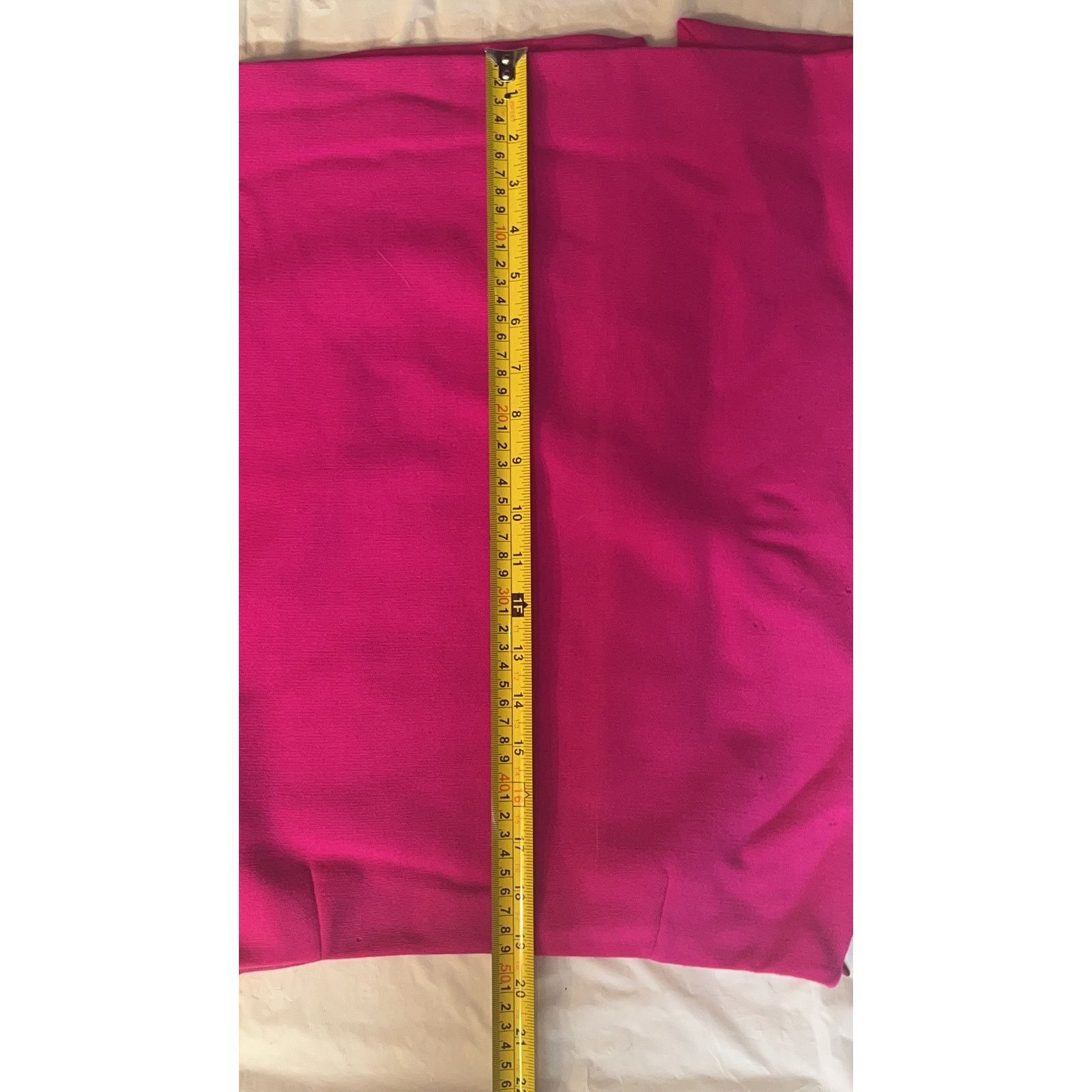 Dolce & Gabbana VTG. Dolce & Gabbana Hot Pink Wool Skirt Size Size 28" / US 6 / IT 42 - 13 Thumbnail