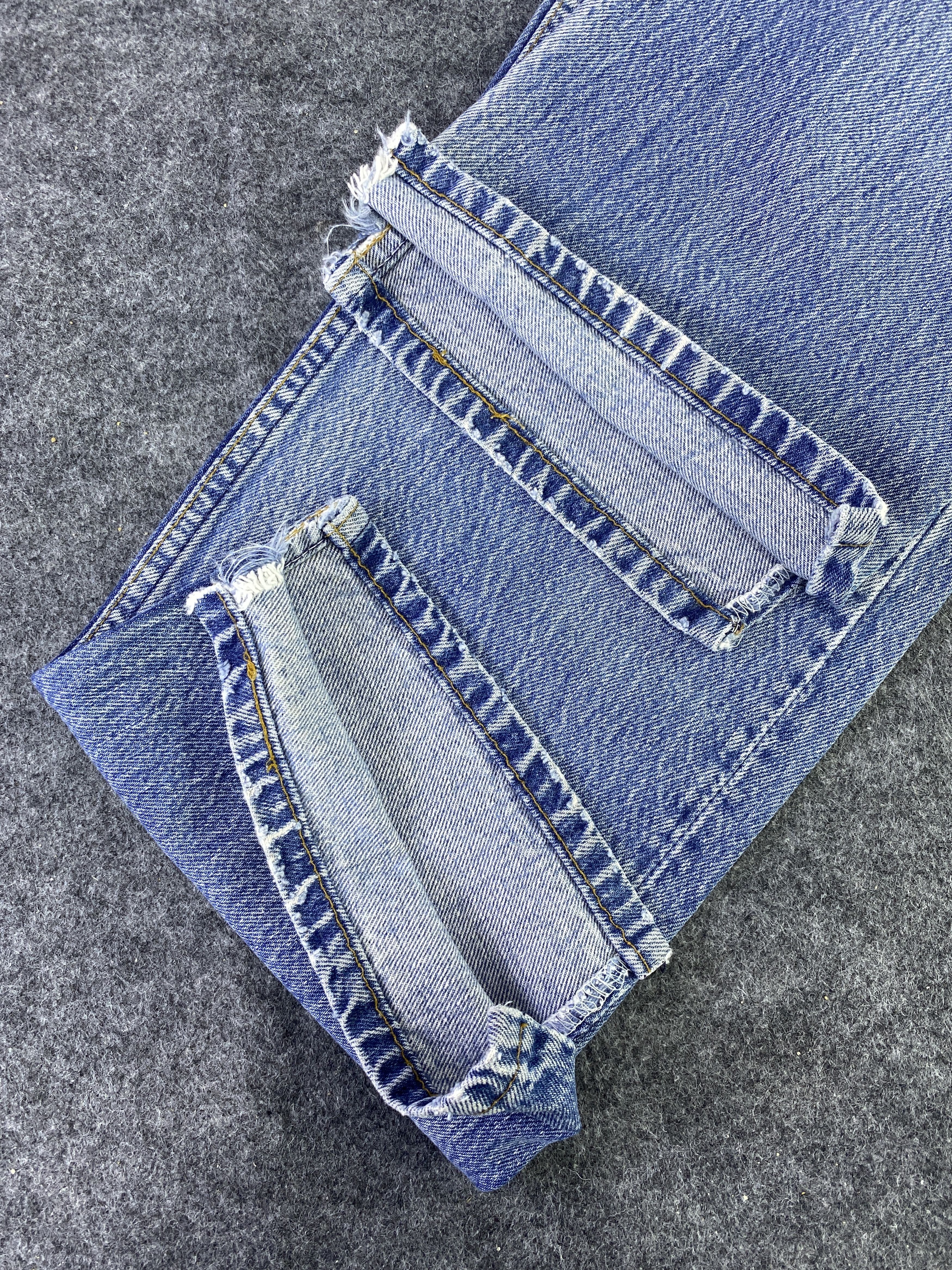 Levi's Vintage Levi's 501 Blue Wash Jeans - J918 Size US 33 - 13 Thumbnail