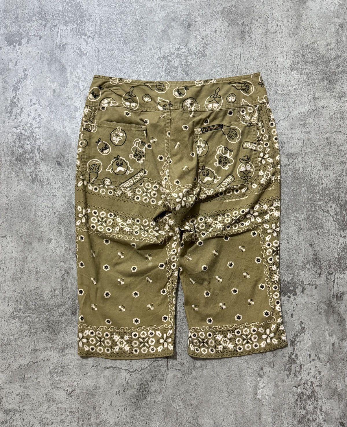 Hysteric Glamour VINTAGE HYSTERIC GLAMOUR BANDANA CHOPPED SHORT PANTS Size US 30 / EU 46 - 2 Thumbnail