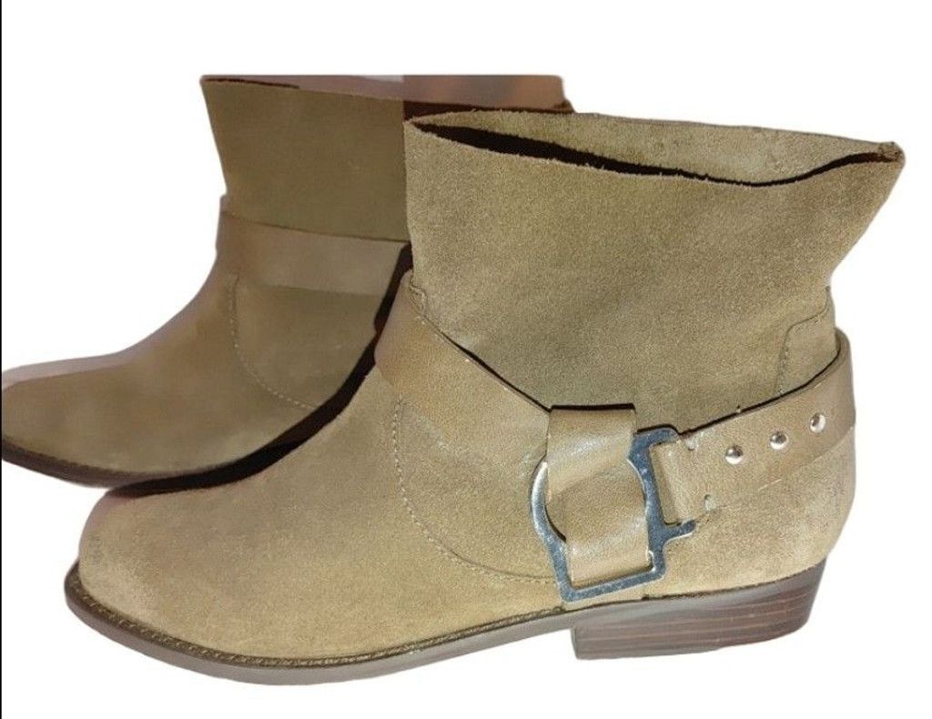 Joe's Joe's Jeans Suede Booties Size 8.5M Size US 8.5 / IT 38.5 - 1 Thumbnail
