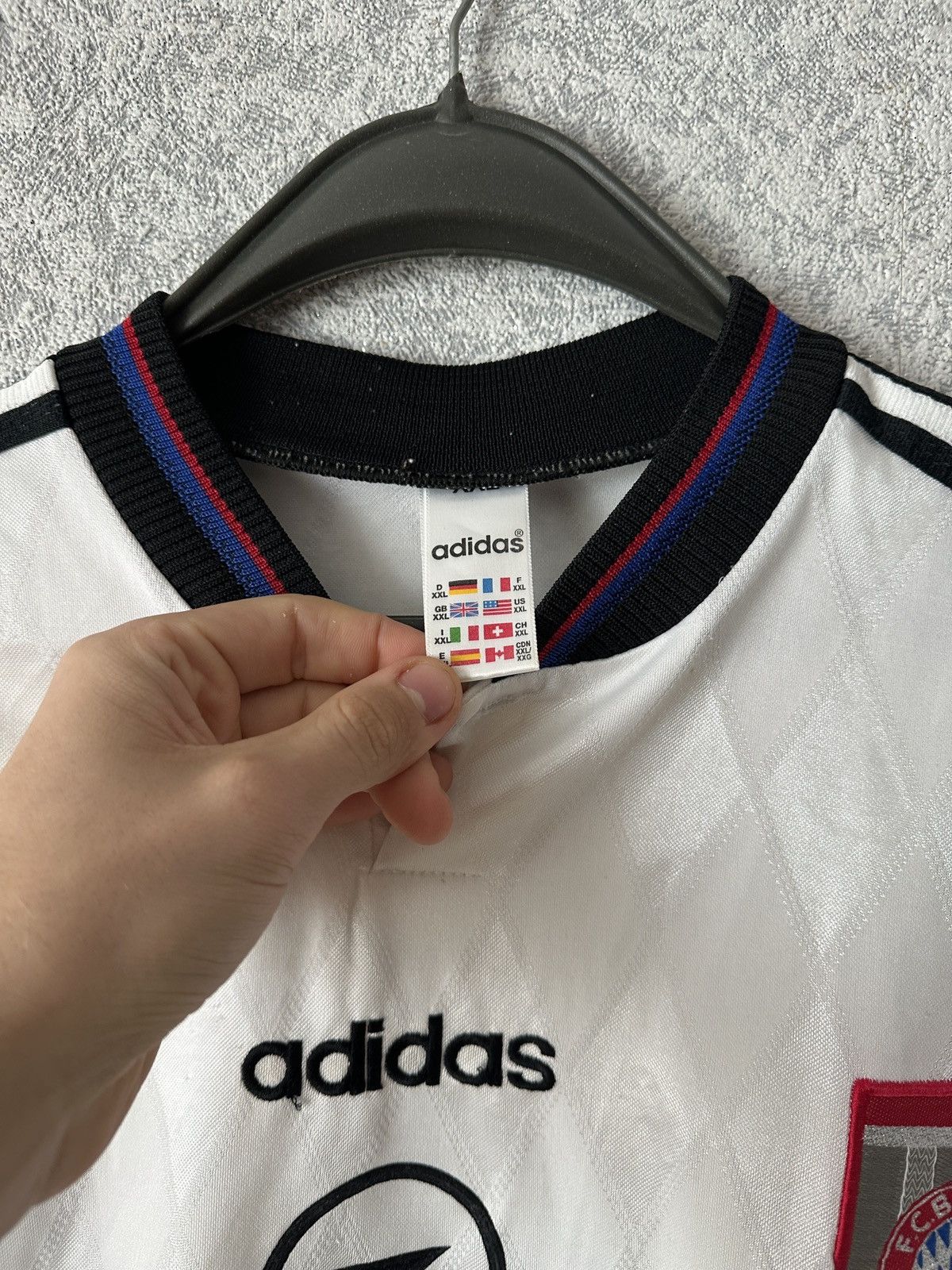 Adidas BAYERN MUNICH 1995 AWAY FOOTBALL SHIRT SOCCER JERSEY ADIDAS Size US XXL / EU 58 / 5 - 5 Thumbnail