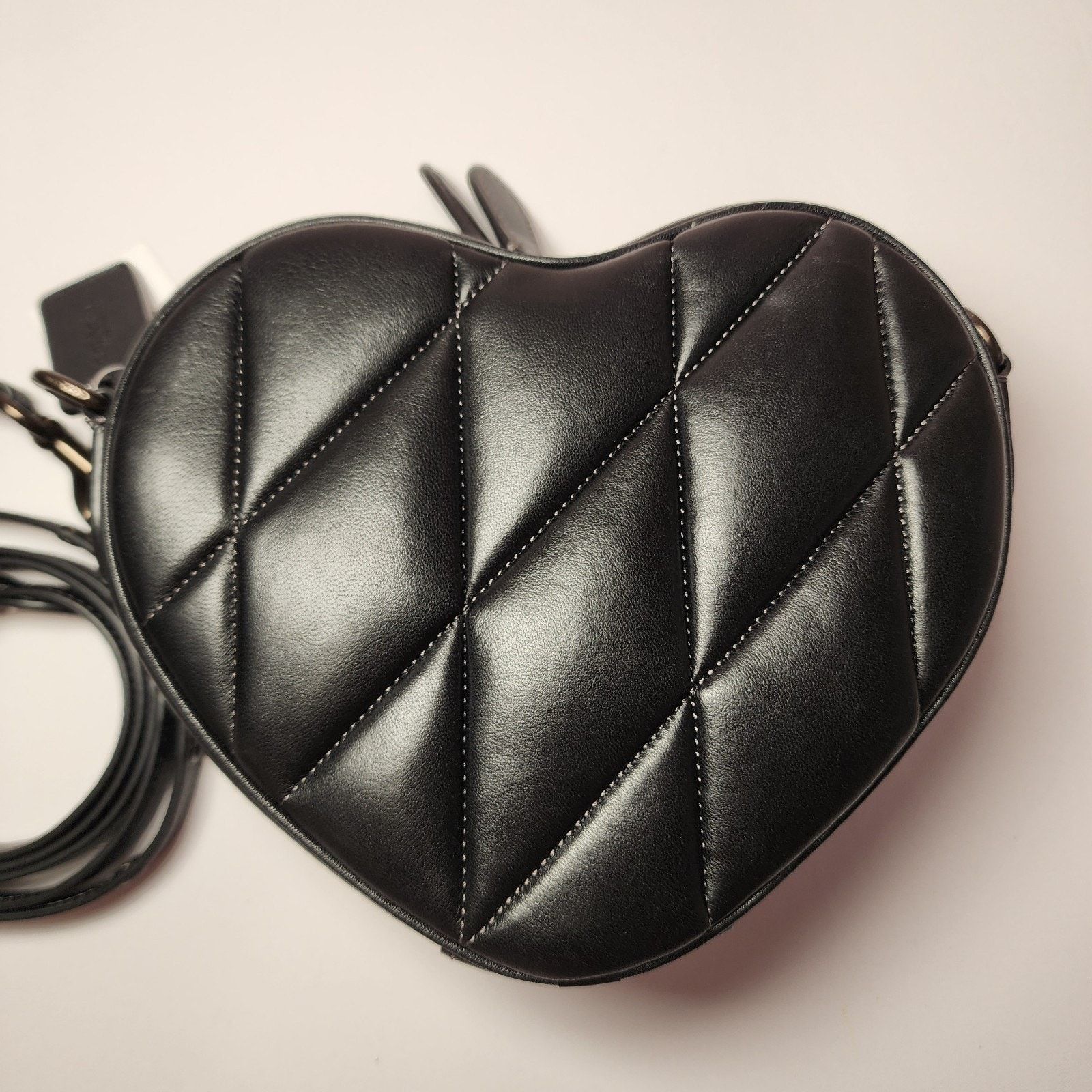 Coach NWT COACH CE725 Leather Heart Crossbody Bag Quilting Black Size ONE SIZE - 3 Thumbnail