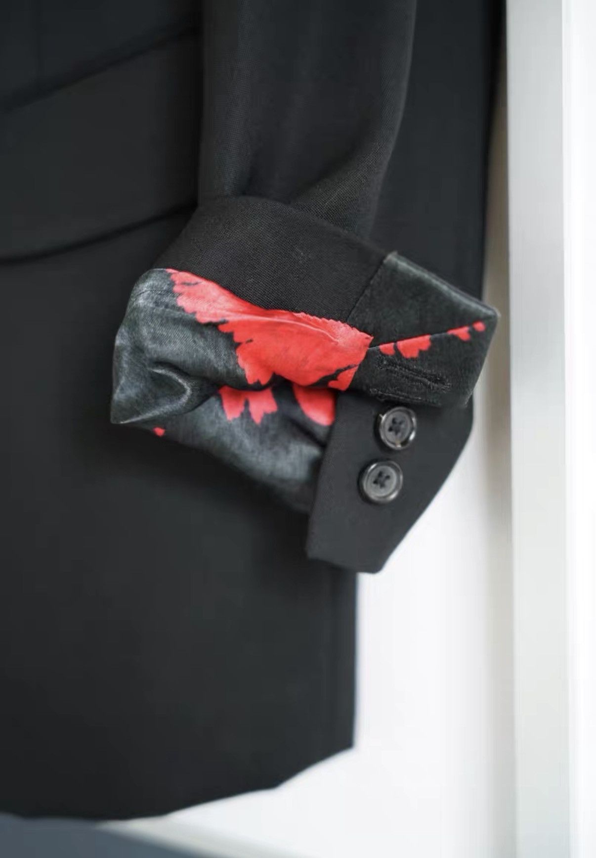 Yohji Yamamoto Yohji Yamamoto 05aw Peony Floral Silk Lapel Blazer K4 Size US L / EU 52-54 / 3 - 6 Thumbnail