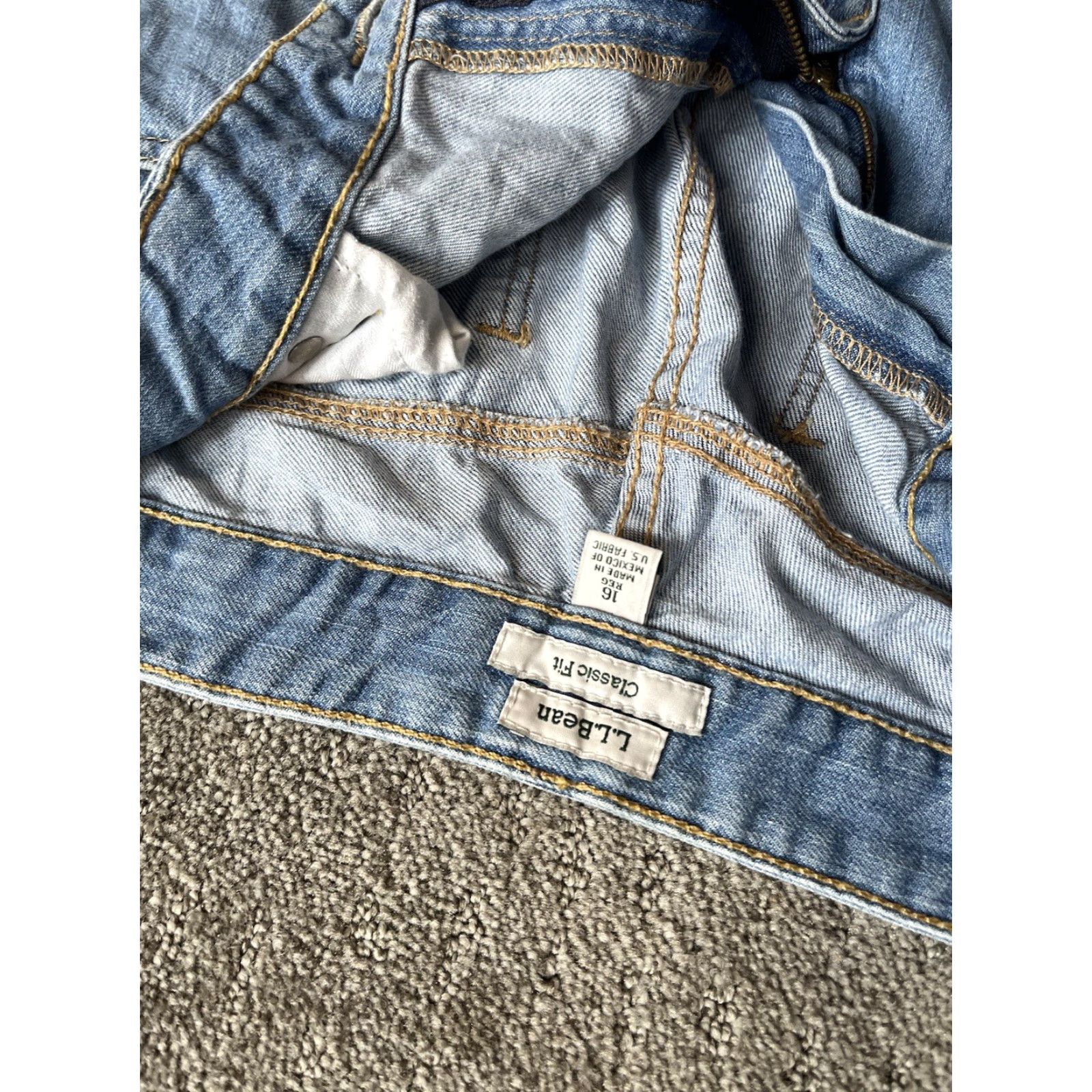 Vintage L.L. Bean Classic Fit Jeans 16 Reg Straight Leg Light Wash Denim Size 38" / US 16 / IT 52 - 5 Thumbnail