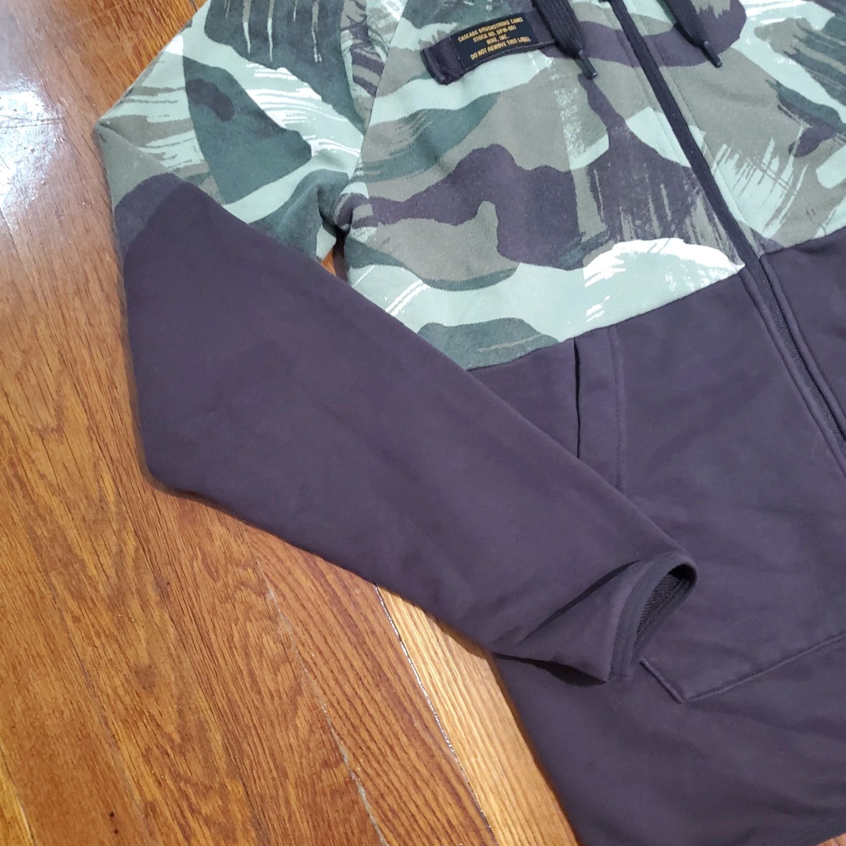 Nike Nike Mens Cascade Brushstroke Camo Full Zip Hoodie M - Multicolor Camouflage Logo Zip, Full Zip, Size M, Men, Hoodie, Winter/Fall/Spring Size US M / EU 48-50 / 2 - 2 Thumbnail