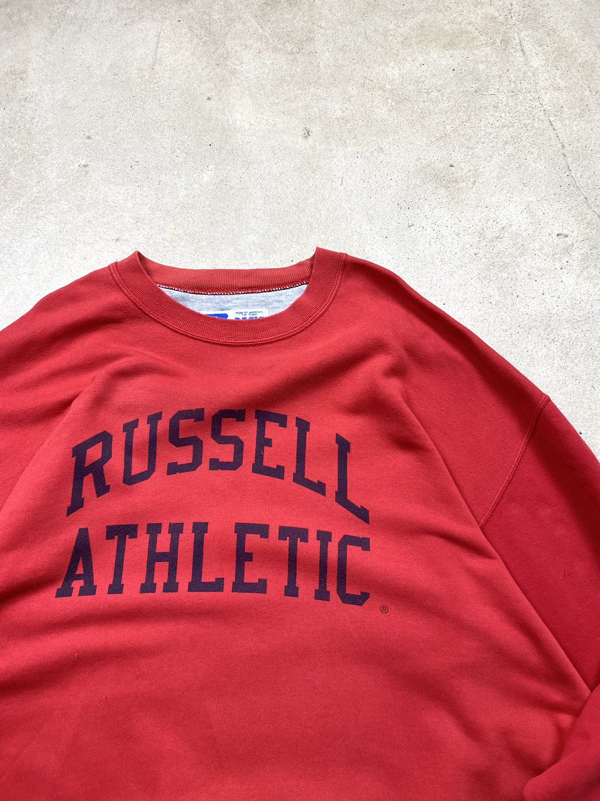 Russell Athletic Vintage 1990s Russell Athletic Faded Sweatshirt Hype Y2K Size US XL / EU 56 / 4 - 4 Thumbnail