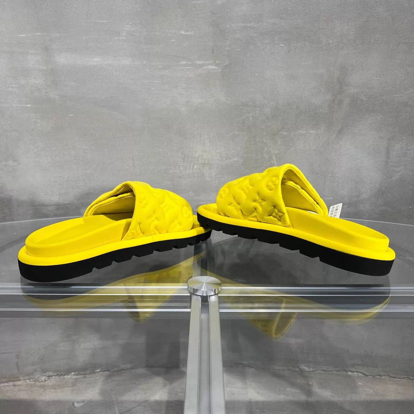 Louis Vuitton LV All Over Print Slides 38 YH23871 Size US 7.5 / IT 37.5 - 5 Thumbnail
