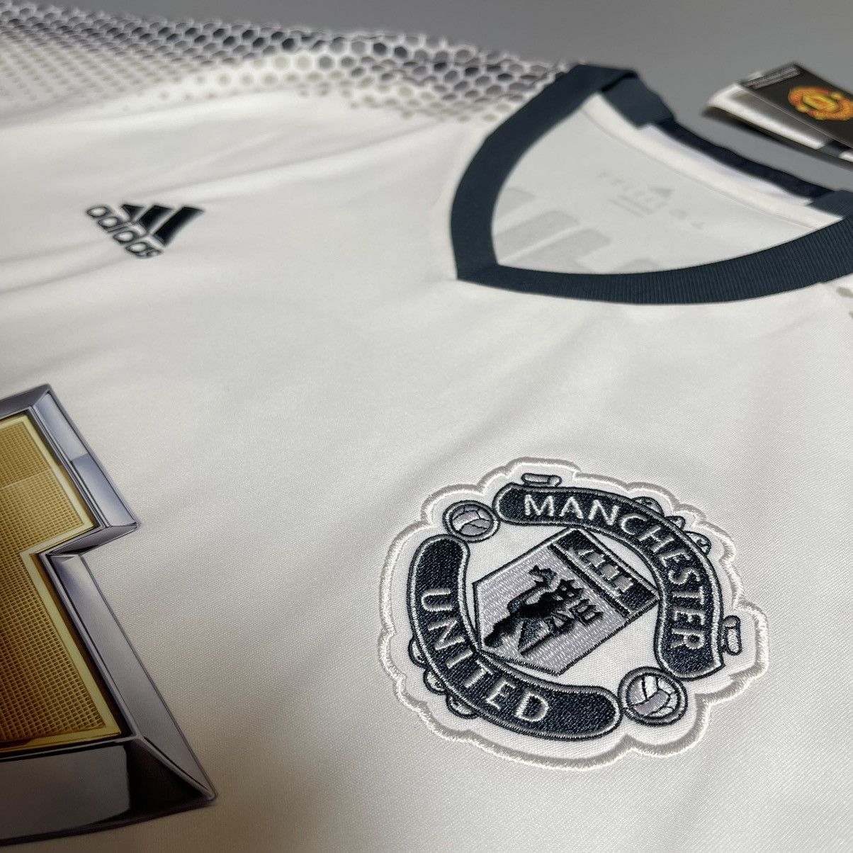 Adidas MANCHESTER UNITED ADIDAS 2016/17 THIRD JERSEY #9 IBRAHIMOVIC Size US XL / EU 56 / 4 - 5 Thumbnail