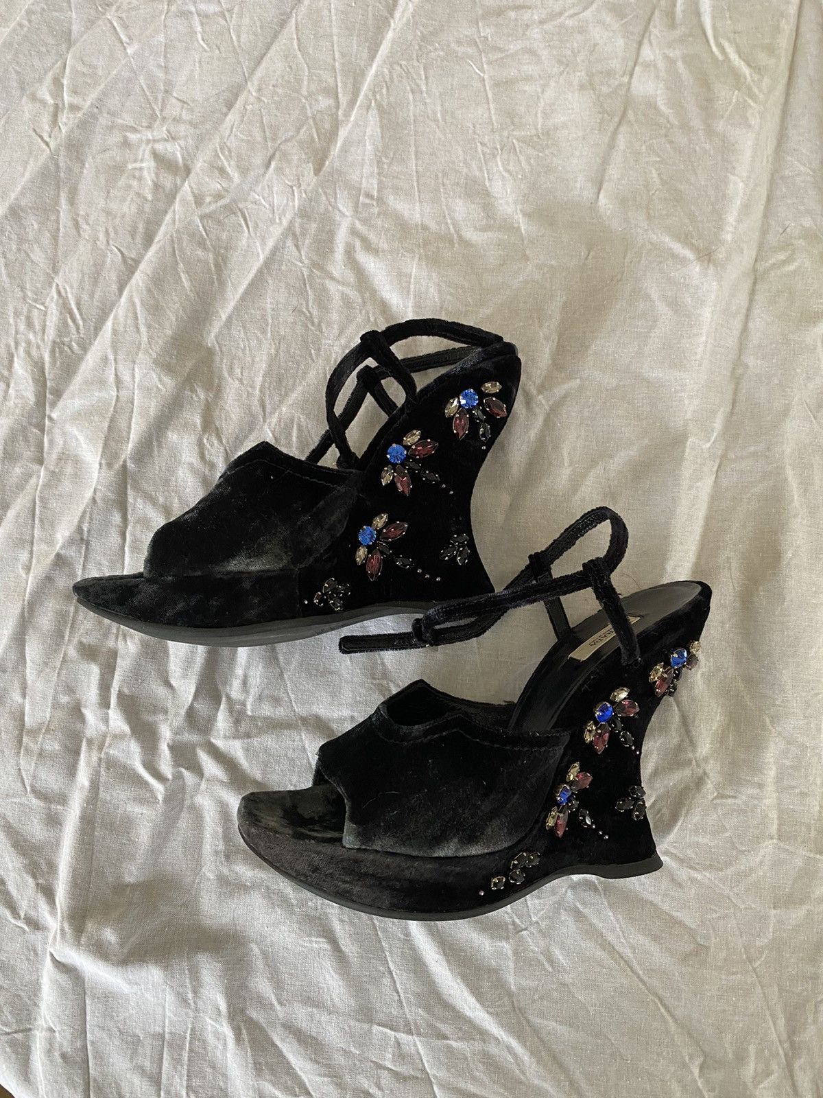 Prada vintage podium platform sandals Prada Fall 2004 Size US 8.5 / IT 38.5 - 4 Thumbnail
