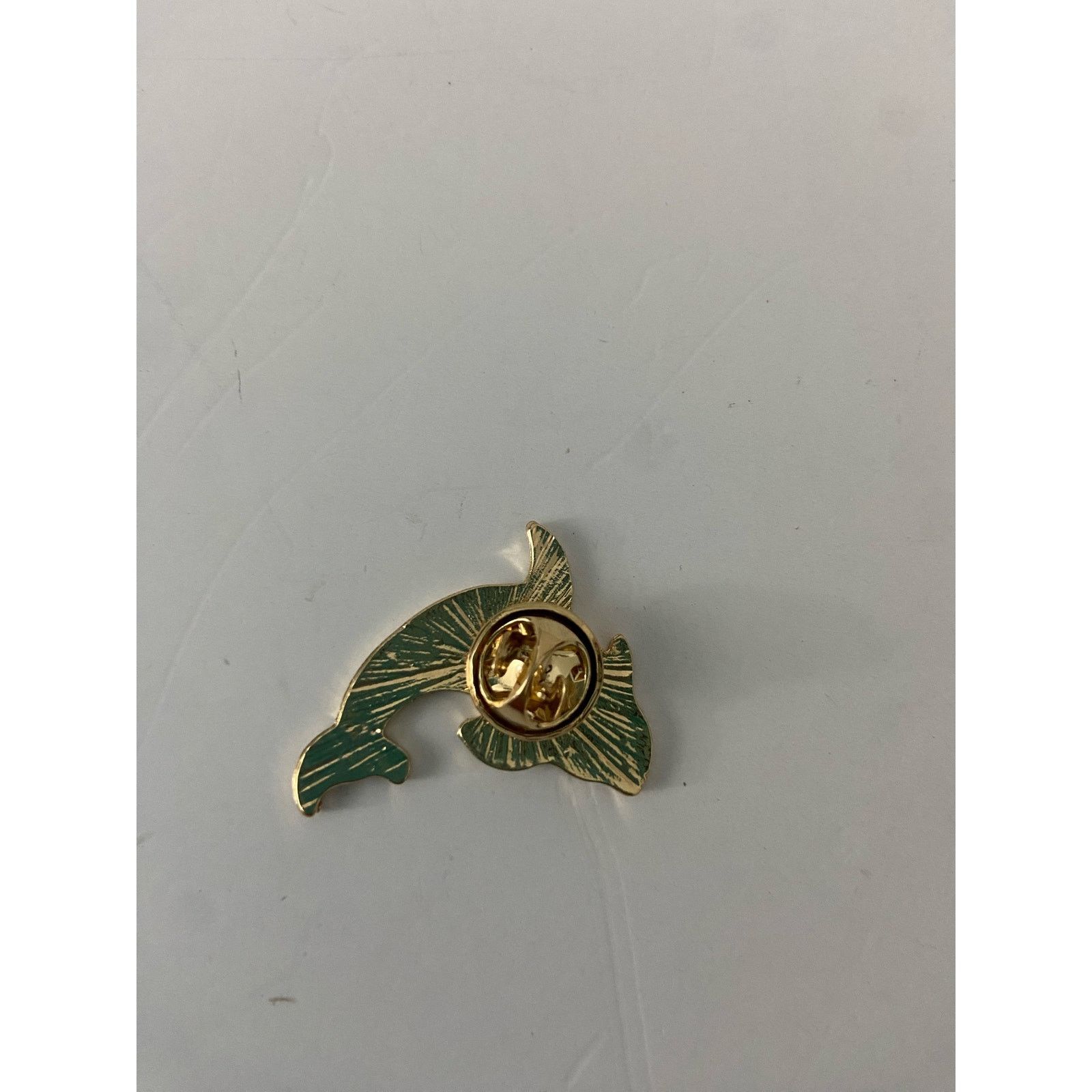 Other Black enamel and teal whale pin Size ONE SIZE - 2 Thumbnail