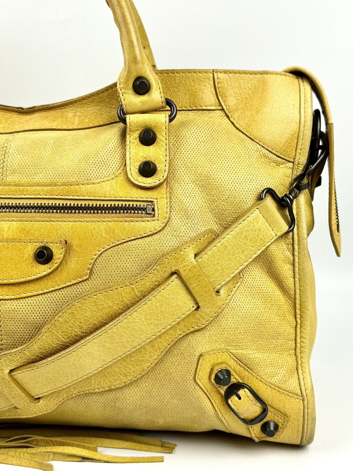 Balenciaga Balenciaga - Ghesquière - 2000’s - Lemon - Peforated - City Size ONE SIZE - 6 Thumbnail