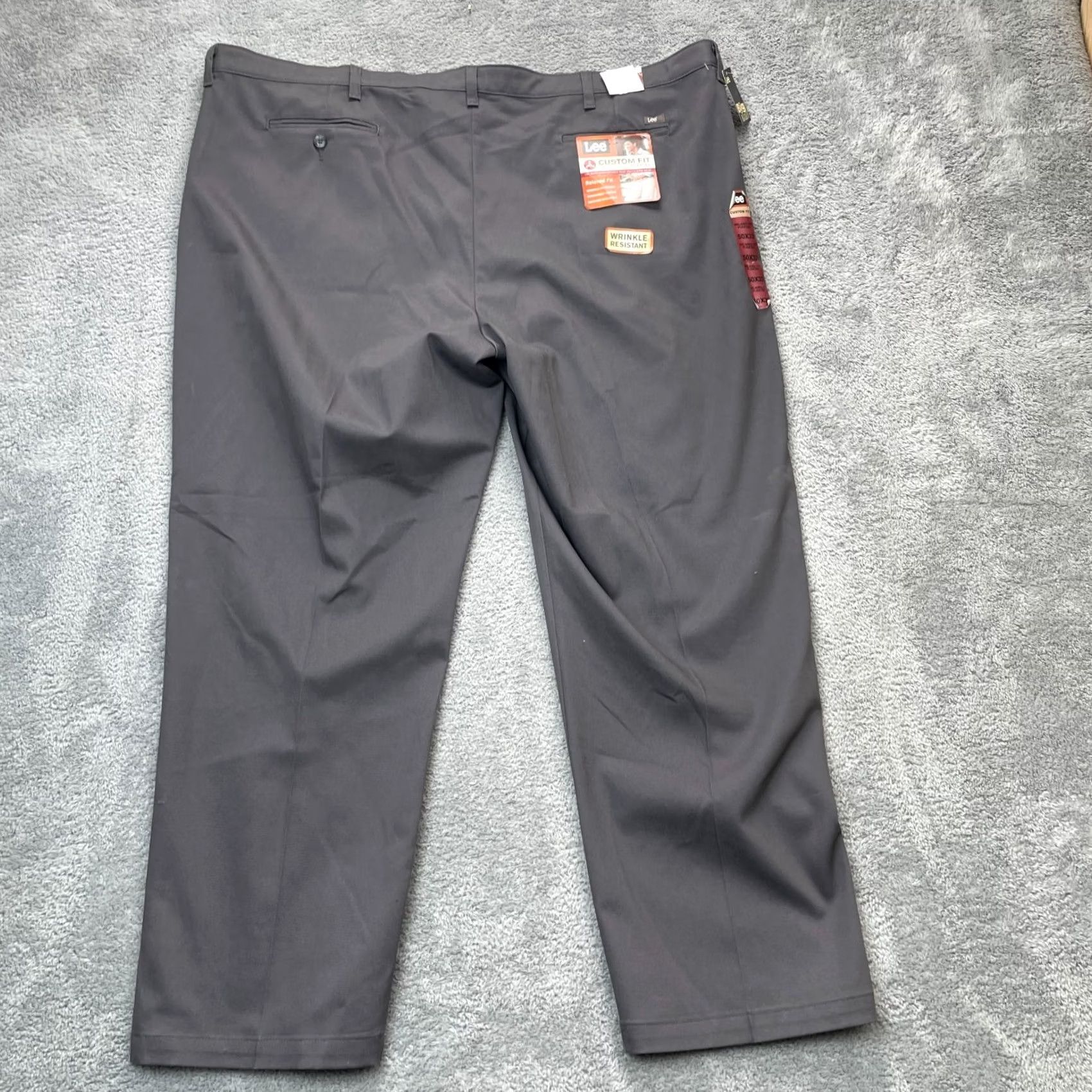 Lee Lee Pants Mens 50x32 Gray Chino Relaxed Fit Wrinkle Resistant Pleated Shirt? (Note: Original is pants, not shirt) Size US 34 / EU 50 - 2 Thumbnail