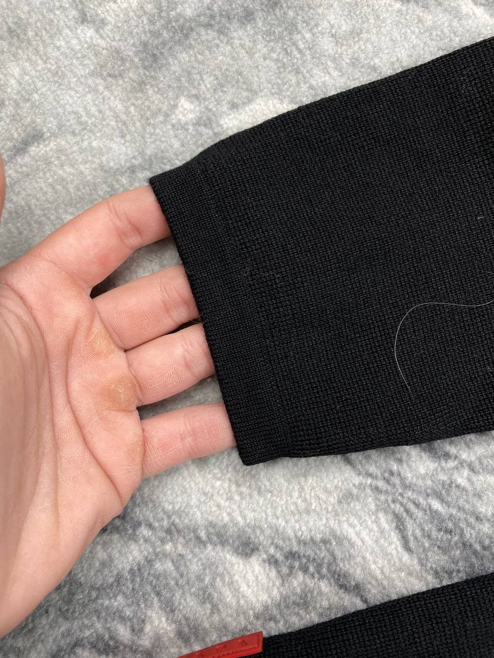 Prada Prada Red Tab Wool Knit Sweater Men Size 54 Black Size US XL / EU 56 / 4 - 5 Thumbnail