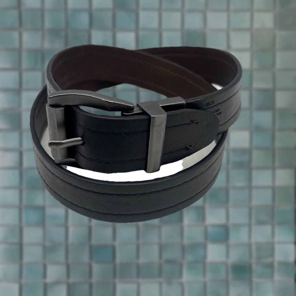 Vintage Casual Belt Men's Reversible Leather Belt Black Brown 40 Dress Belt, Classic, Stainless Buckle, 1.25" Wide, Regular Size, EUC Size 40 - 1 Thumbnail