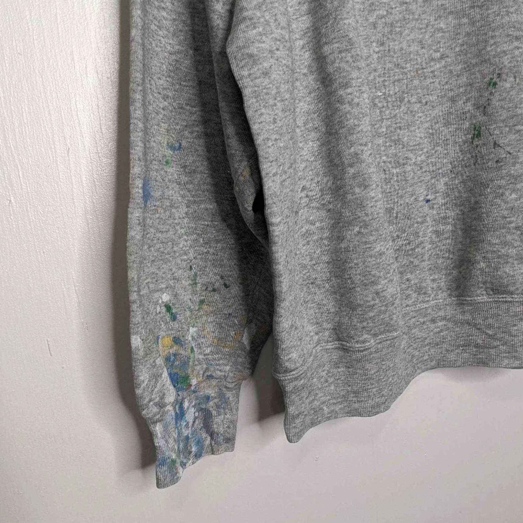 Champion VINTAGE Champion Raglan Logo Spellout Sweatshirt Distressed Paint Splatter Gray XL Unisex Adults Pullover Sweatshirt Size US XL / EU 56 / 4 - 6 Thumbnail