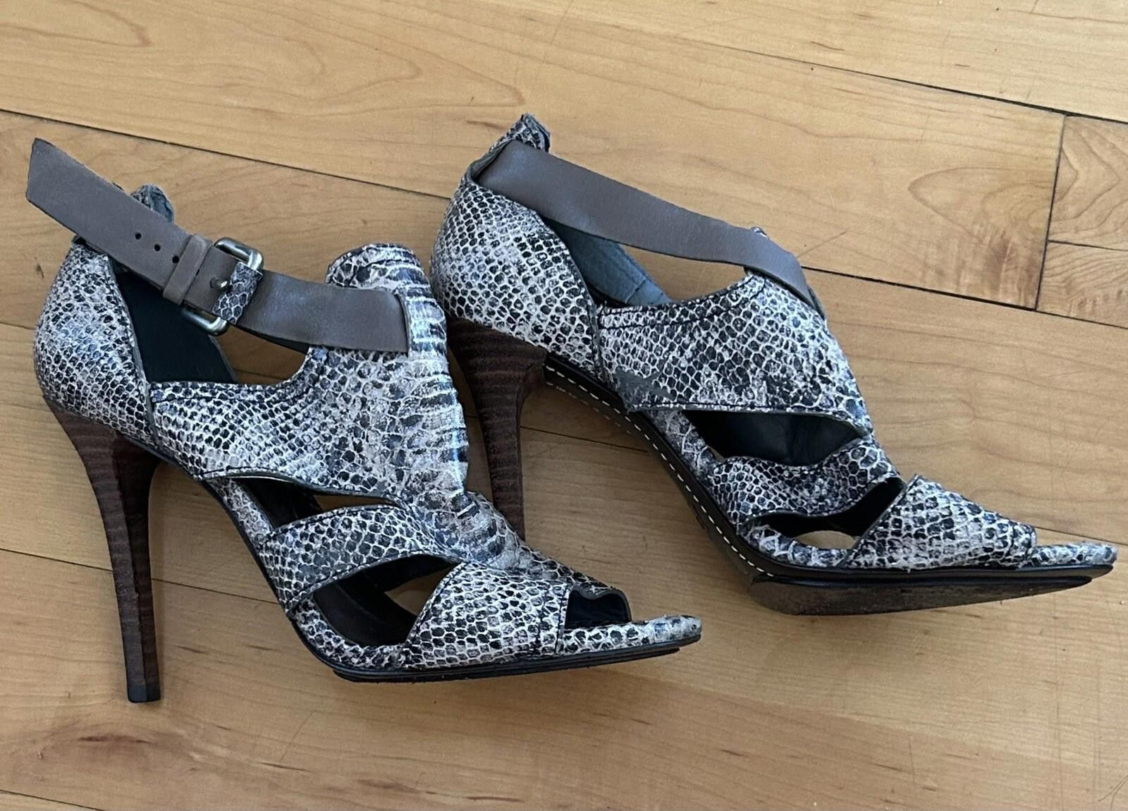Bcbgmaxazria BCBG Maxazria Leather Snake Print Heels PeepToe Sz8 Stiletto Size US 7 / IT 37 - 2 Thumbnail