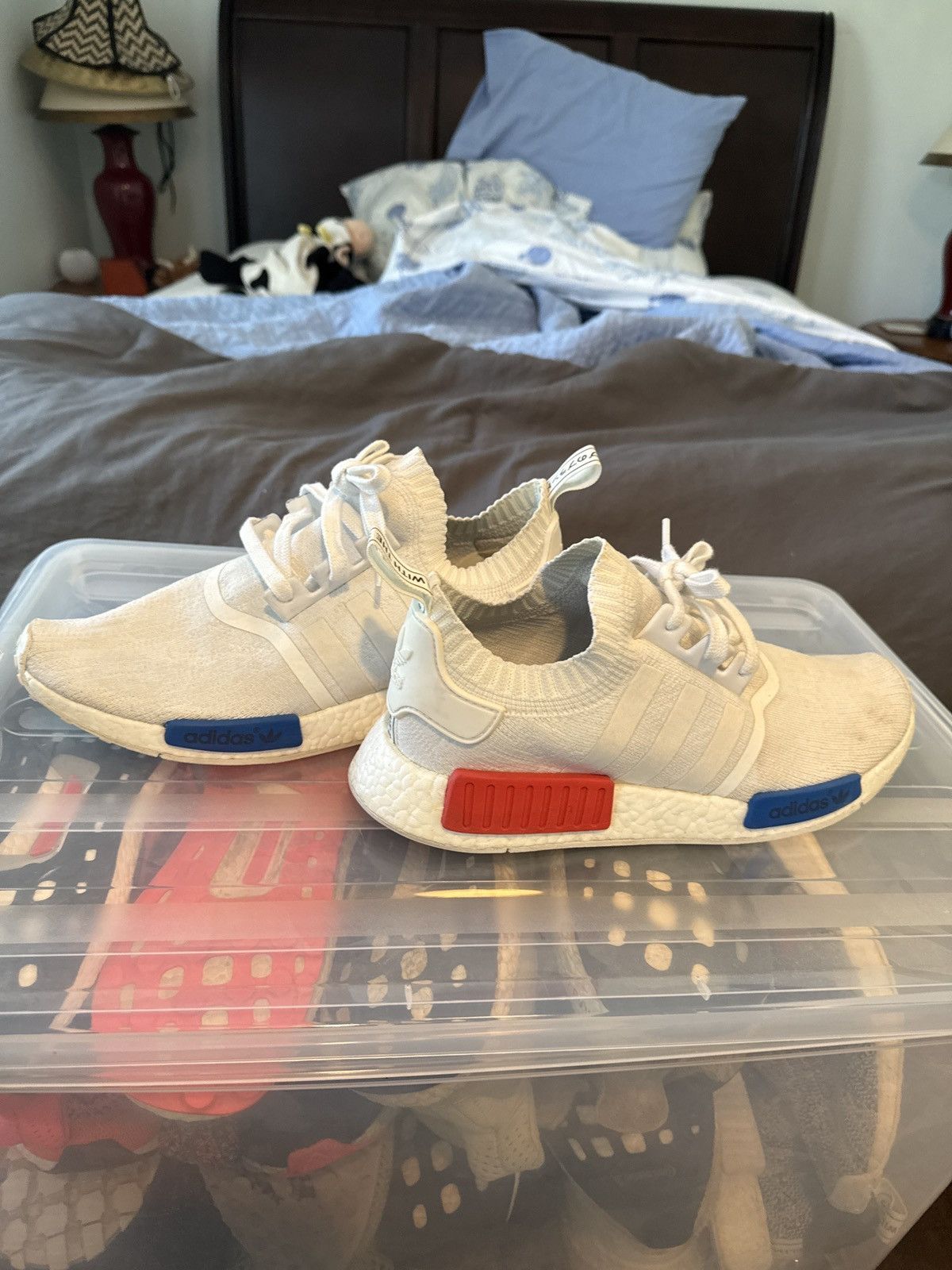 Adidas Adidas NMD r1 vintage white Size US 10 / EU 43 - 2 Thumbnail