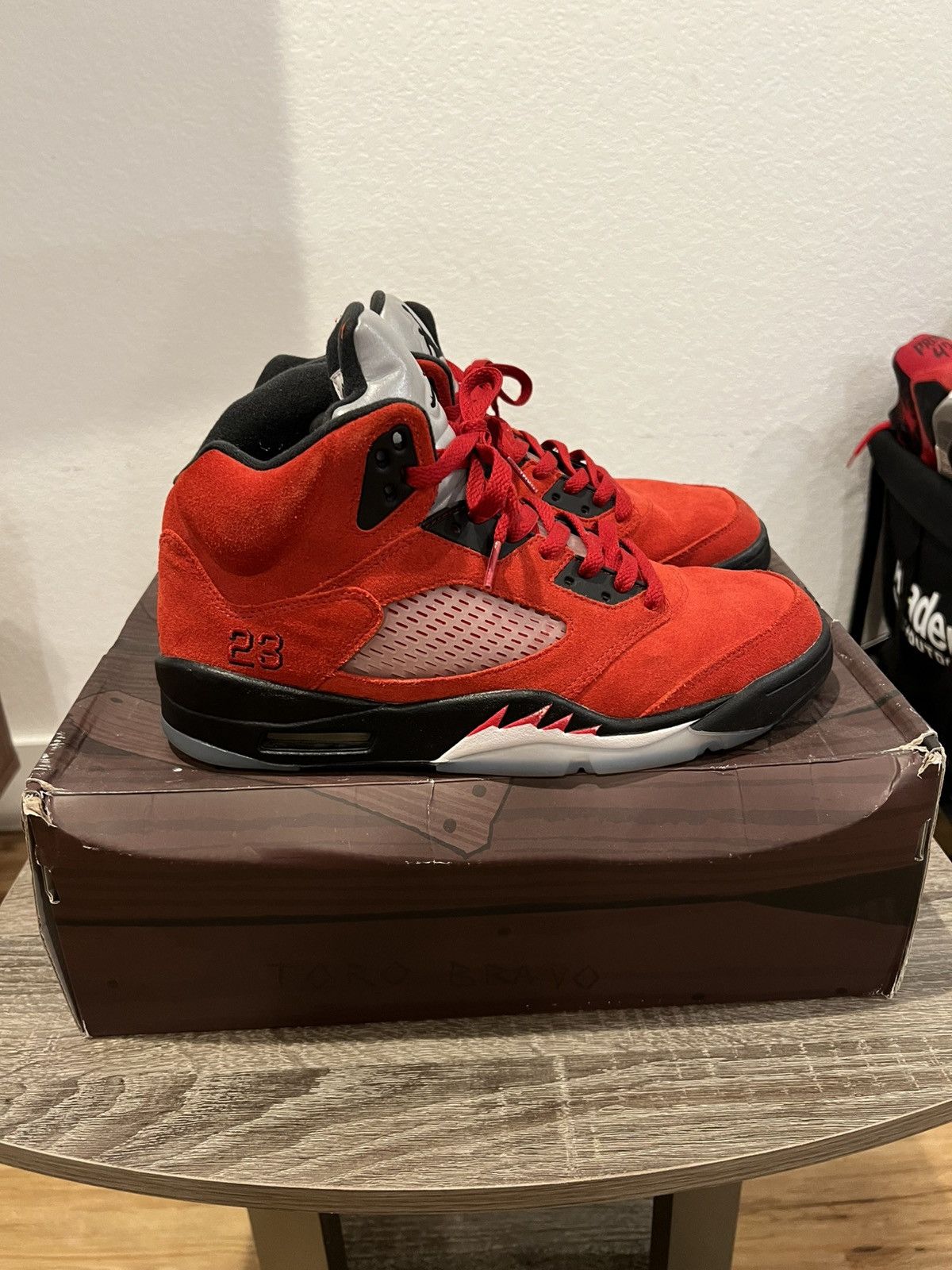 Jordan Retro Raging Bull Red (2021)