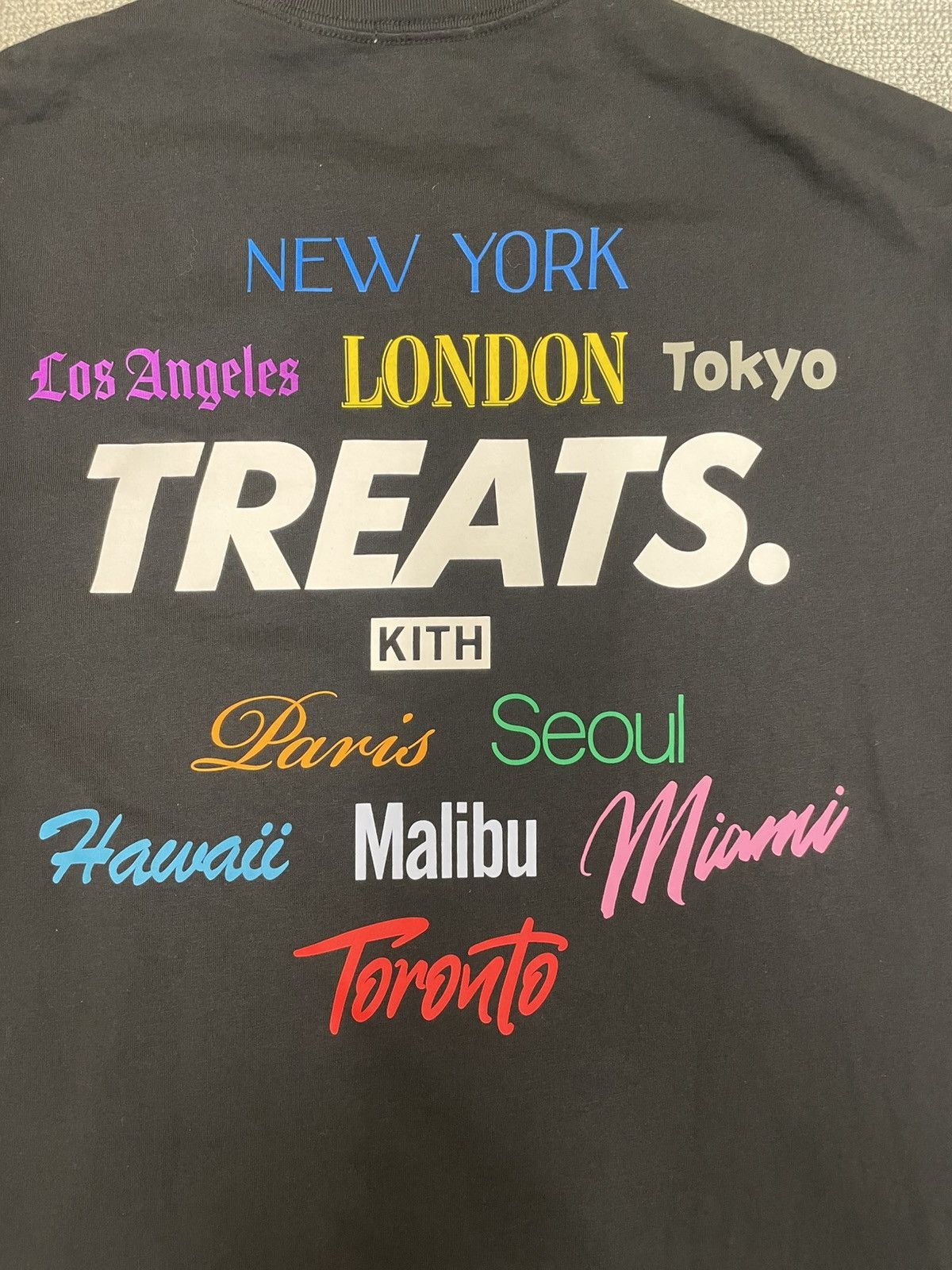 Kith Kith Treats World Tour Logo Long Sleeve Tee Size US M / EU 48-50 / 2 - 8 Thumbnail