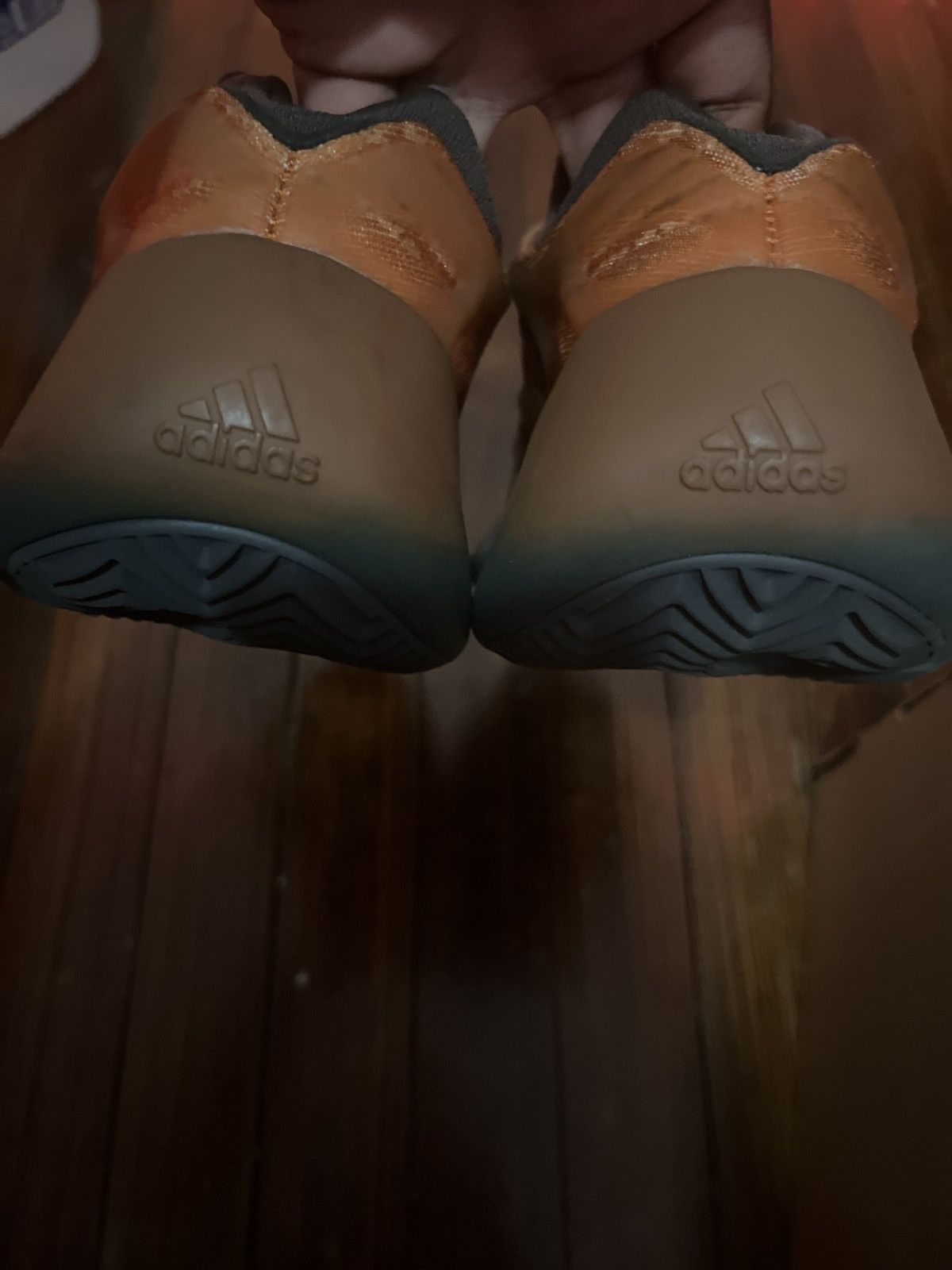 Adidas Yeezy 700 V3 copper fade Size US 6 / IT 36 - 4 Thumbnail