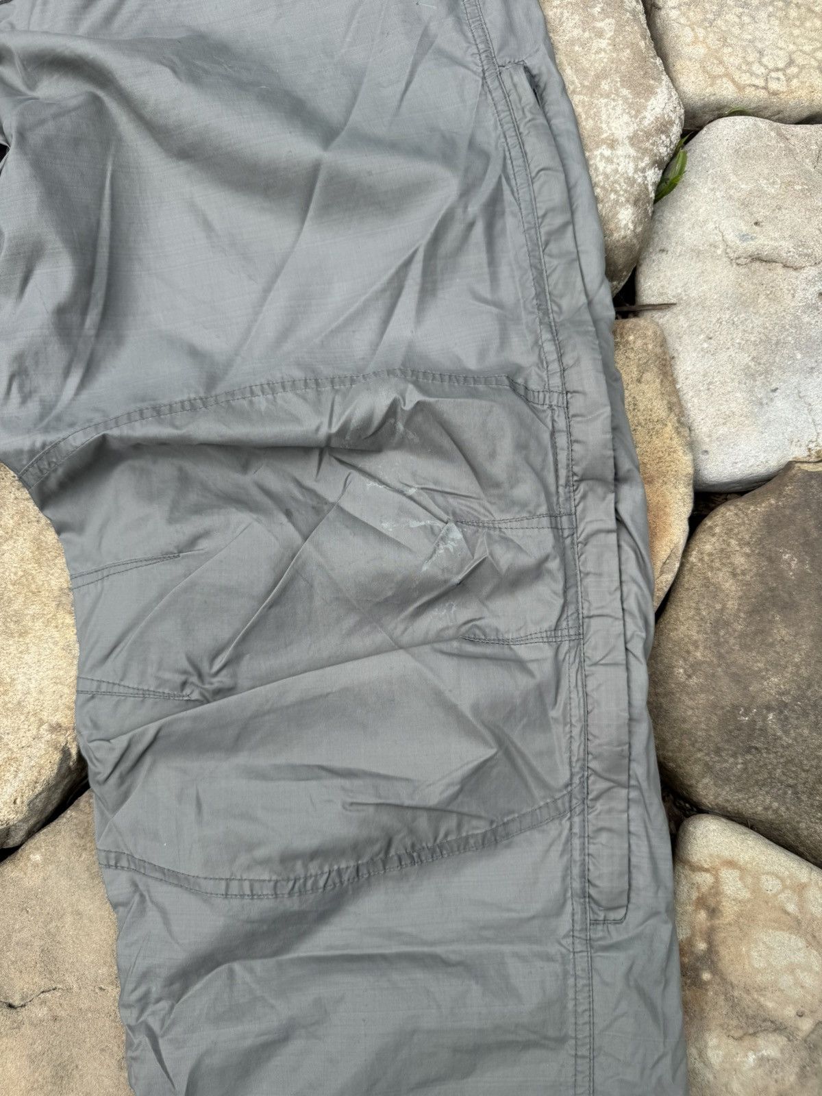 Ecko Unltd. Vintage Ecko Untdl Distressed Nylon Tracking Pants Size US 34 / EU 50 - 5 Thumbnail