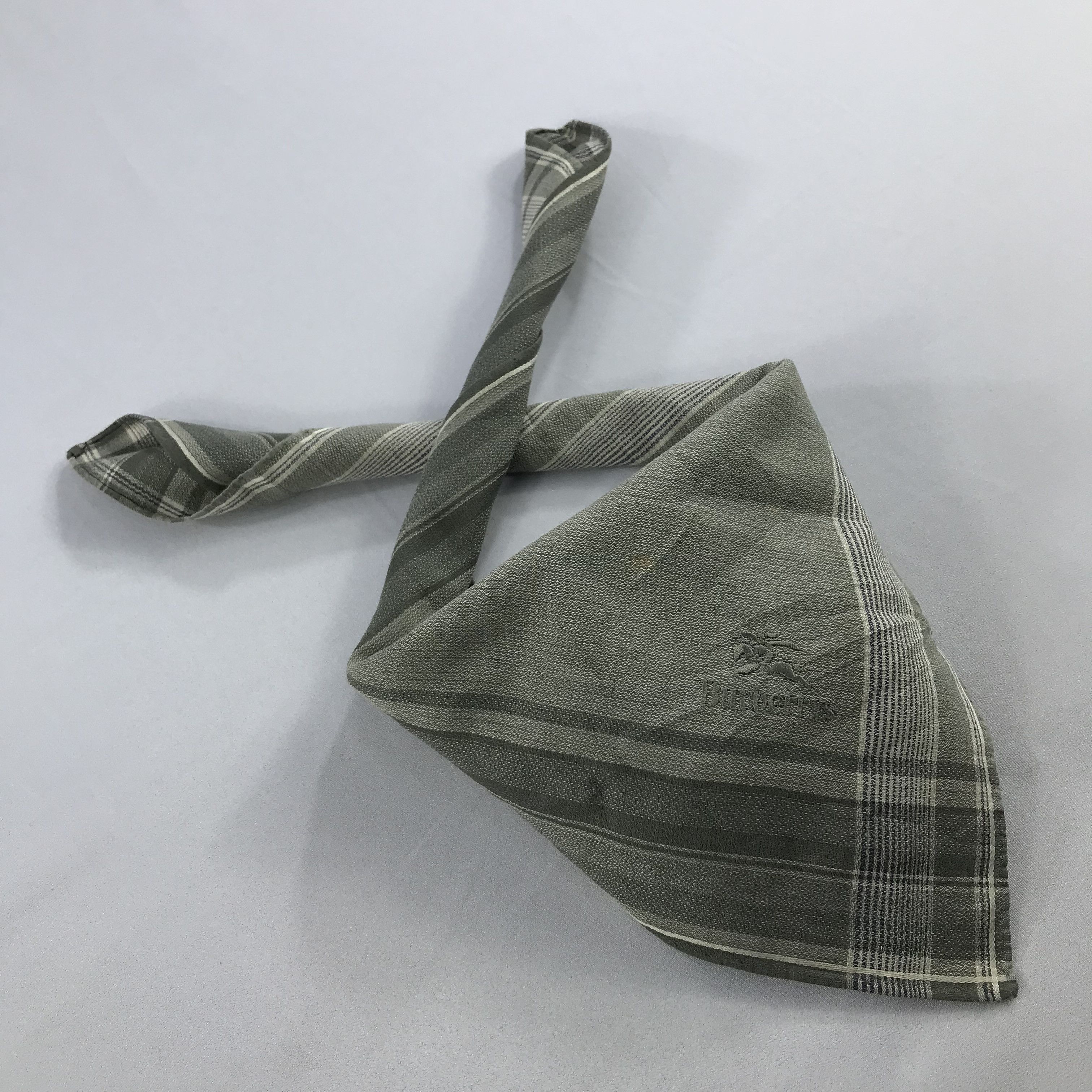 Burberry × Vintage Burberry Bandana / Handkerchief / Neckerchief -S2715 Size ONE SIZE - 4 Thumbnail
