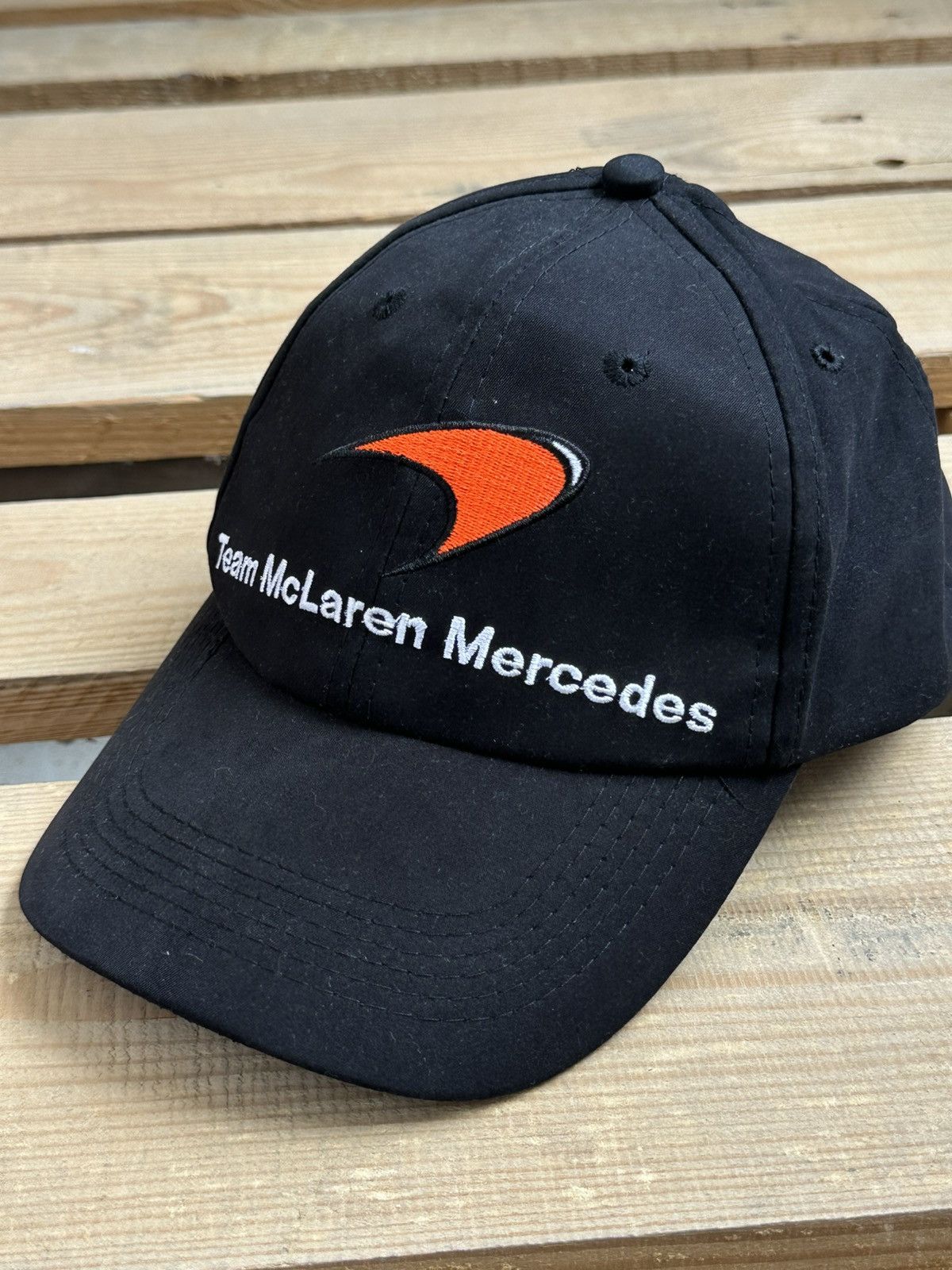 Mercedes-Benz MacLaren Mercedes Team Black Cap Size ONE SIZE - 2 Thumbnail