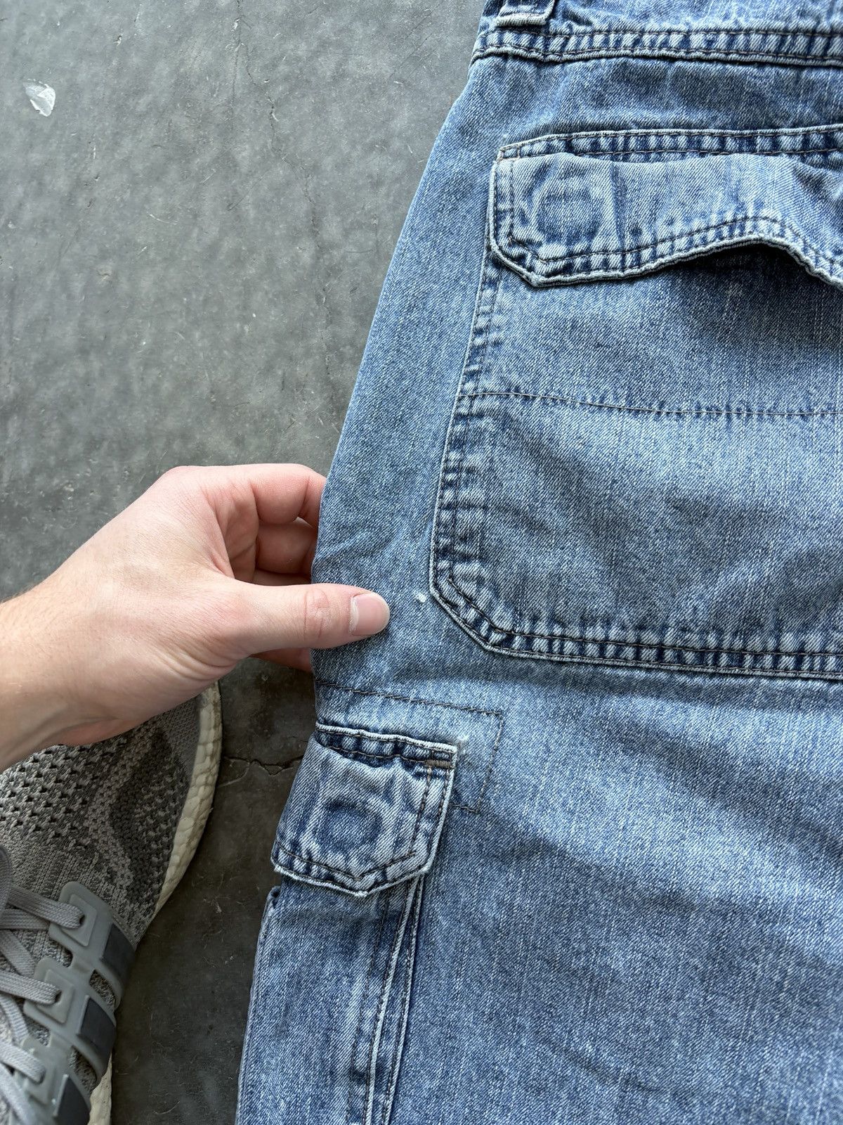 Wrangler Vintage Y2K Wrangler Cargo Jean Shorts Size 36 Distressed Size US 36 / EU 52 - 11 Thumbnail