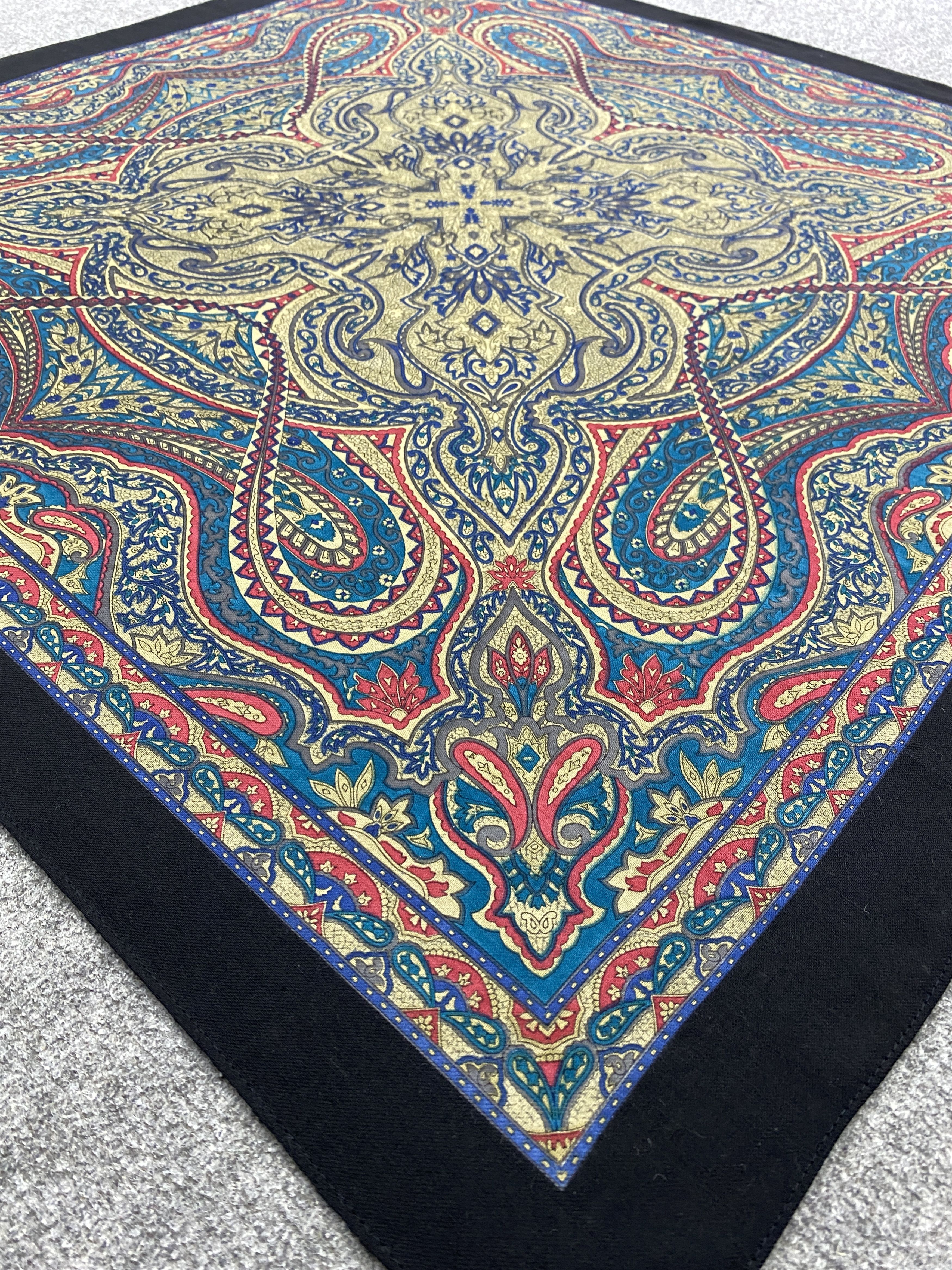 Japanese Brand Vintage Paisley Wool Shawl Babushka head Scarf SN0038 Size ONE SIZE - 4 Thumbnail