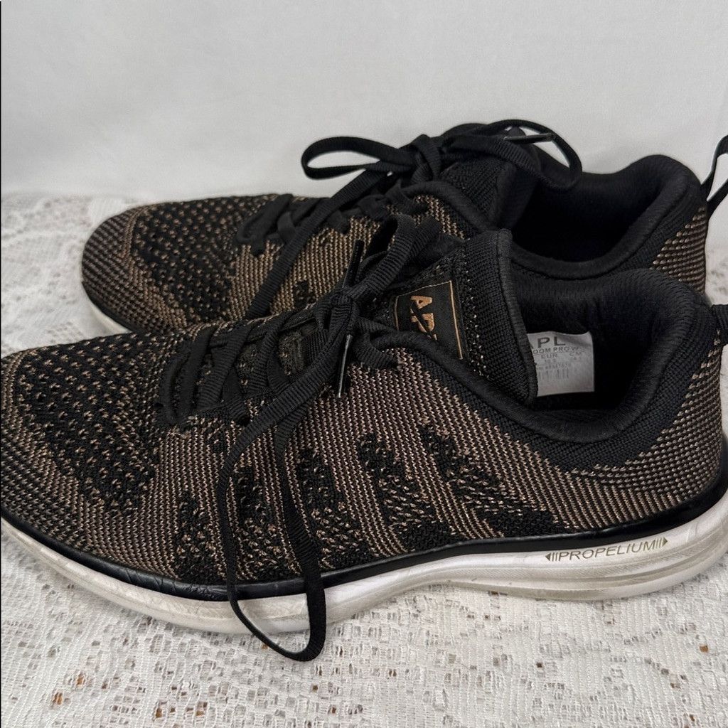 APL APL Techloom pro propelium black bronze running shoes sz 8 Size US 8 / IT 38 - 5 Thumbnail