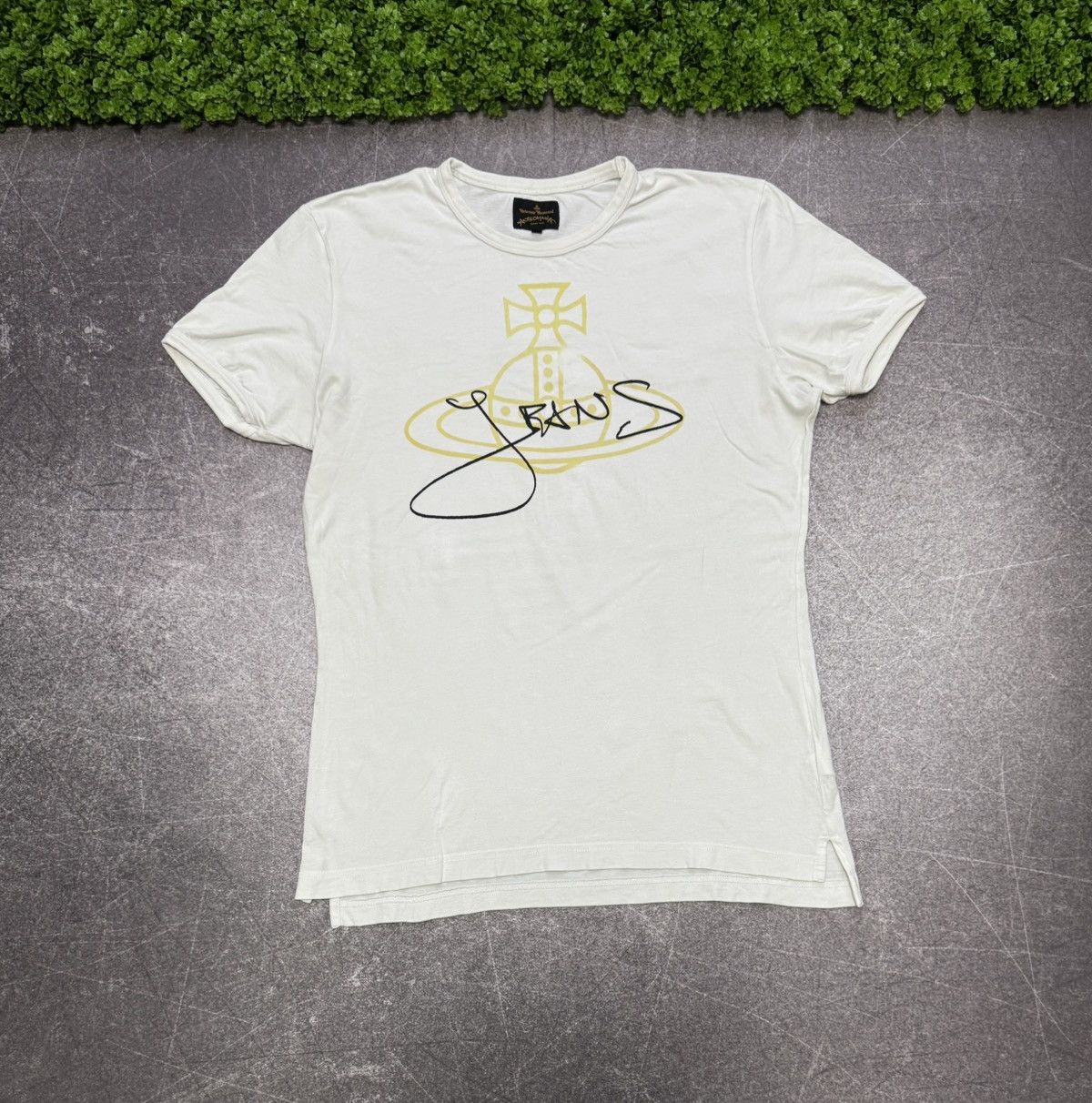 Vivienne Westwood Vivienne Westwood Anglomania White Designer Big Logo T-shirt Size US XL / EU 56 / 4 - 1 Thumbnail