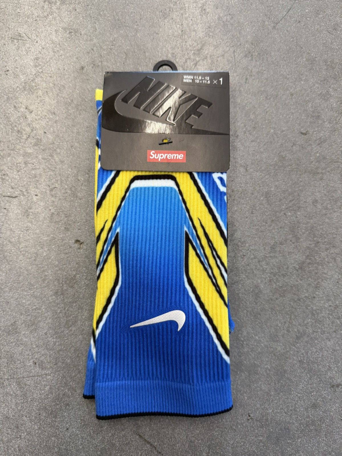Nike × Supreme FW24 Supreme Nike Spark Crew Socks Mens Size 10-11.5 Size ONE SIZE - 2 Thumbnail