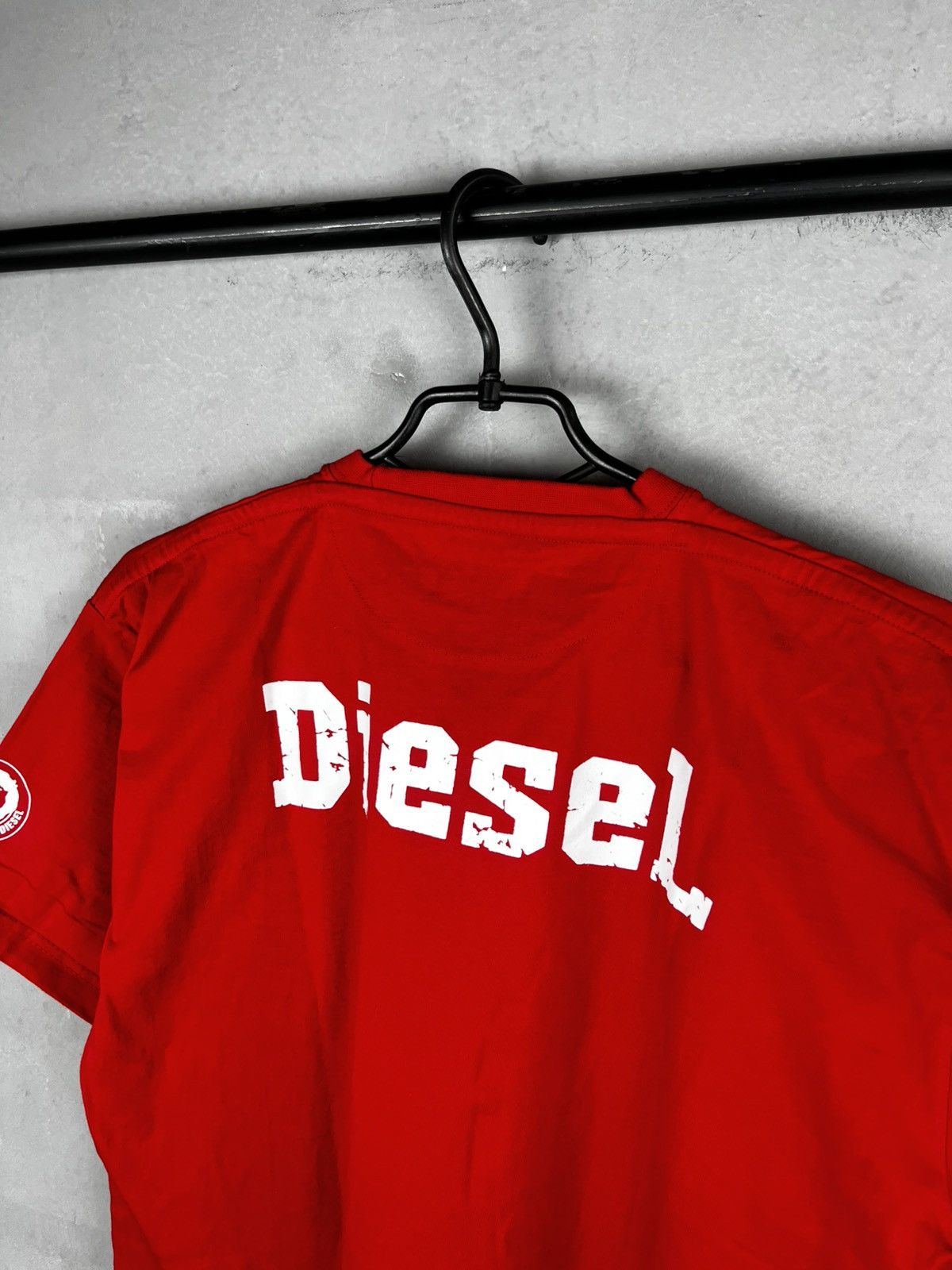 Diesel Diesel big logo vintage 90s t shirt Size US L / EU 52-54 / 3 - 3 Thumbnail