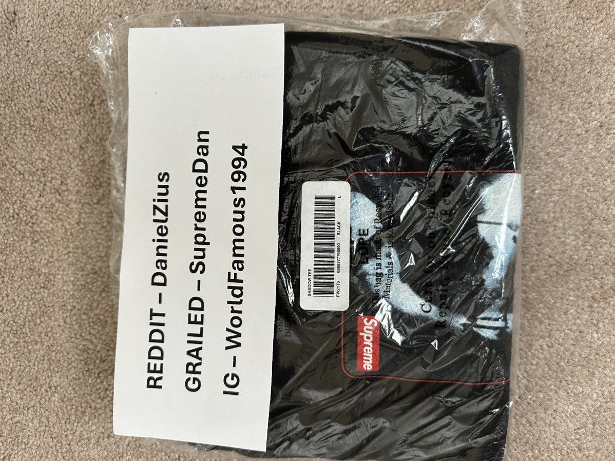 Supreme Supreme Shadow Tee 'Black' Size US L / EU 52-54 / 3 - 2 Thumbnail