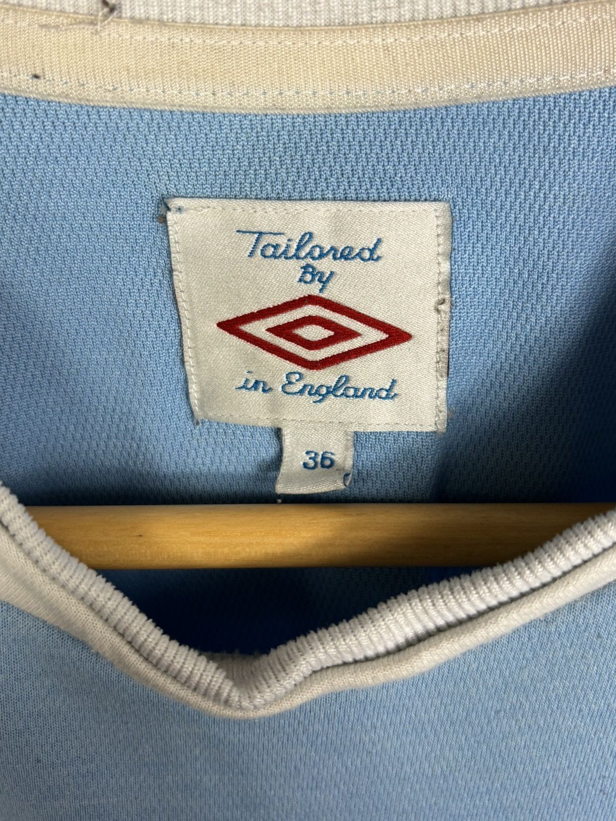 Umbro MANCHESTER CITY 2009-10 #10 ROBINHO FOOTBALL SOCCER JERSEY Size US S / EU 44-46 / 1 - 12 Thumbnail
