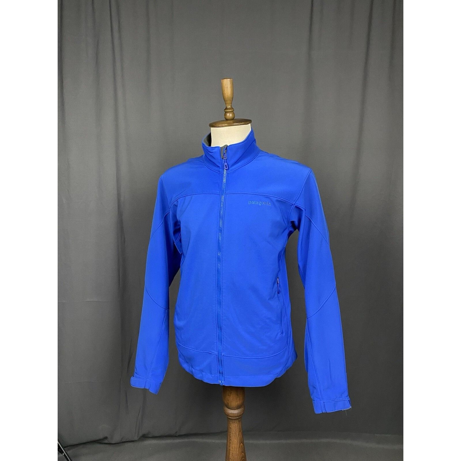 Patagonia Patagonia Small Logo Men's Blue Softshell Jacket Size L Size US L / EU 52-54 / 3 - 4 Thumbnail