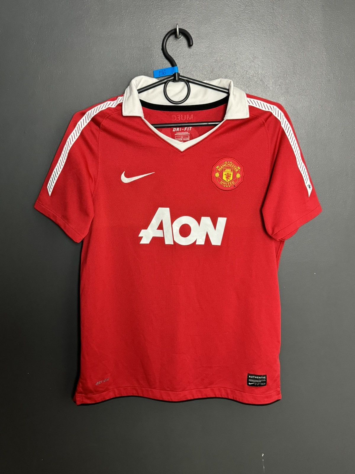 Nike KIDS Manchester United 10/11 Rooney Football Jersey T-Shirt Size US XS / EU 42 / 0 - 2 Thumbnail