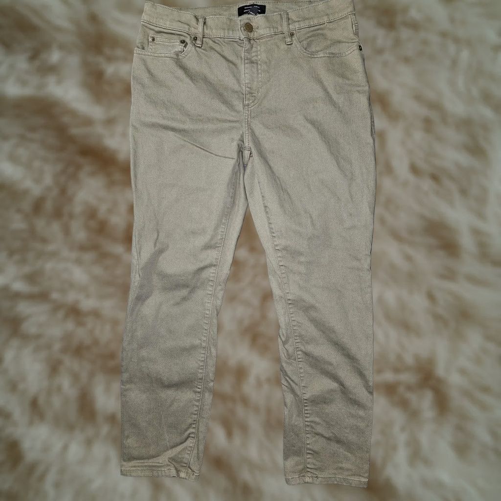 Banana Republic Banana Republic Jeans Womens 30 Green Girlfriend Mid Rise Straight Stretch Denim Size 30" / US 8 / IT 44 - 1 Thumbnail