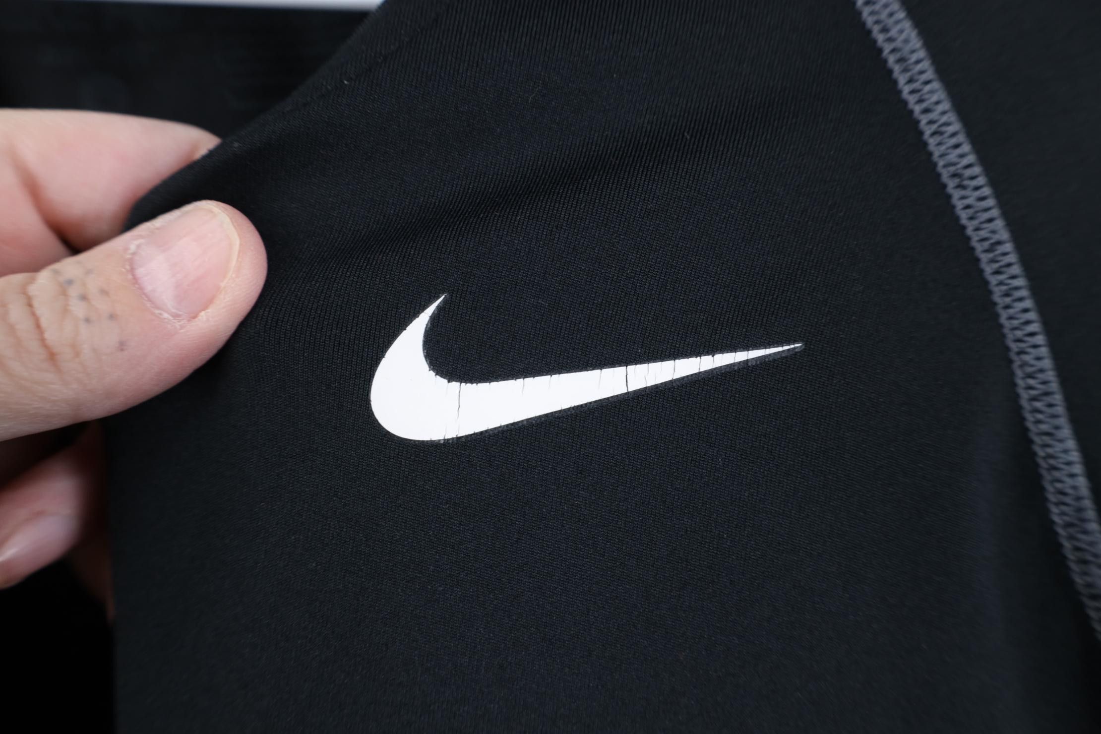Nike Nike Pro Combat Compression Sleeveless Muscle T-Shirt Black Size US L / EU 52-54 / 3 - 4 Thumbnail