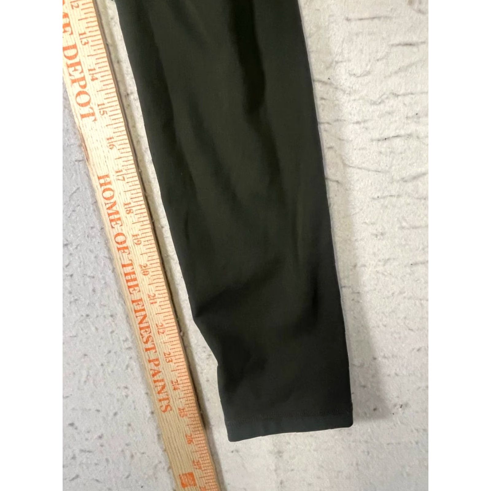 Fabletics Fabletics Leggings Women XS Military Green Athletic Pockets Activewear Size 26" / US 2 / IT 38 - 5 Thumbnail